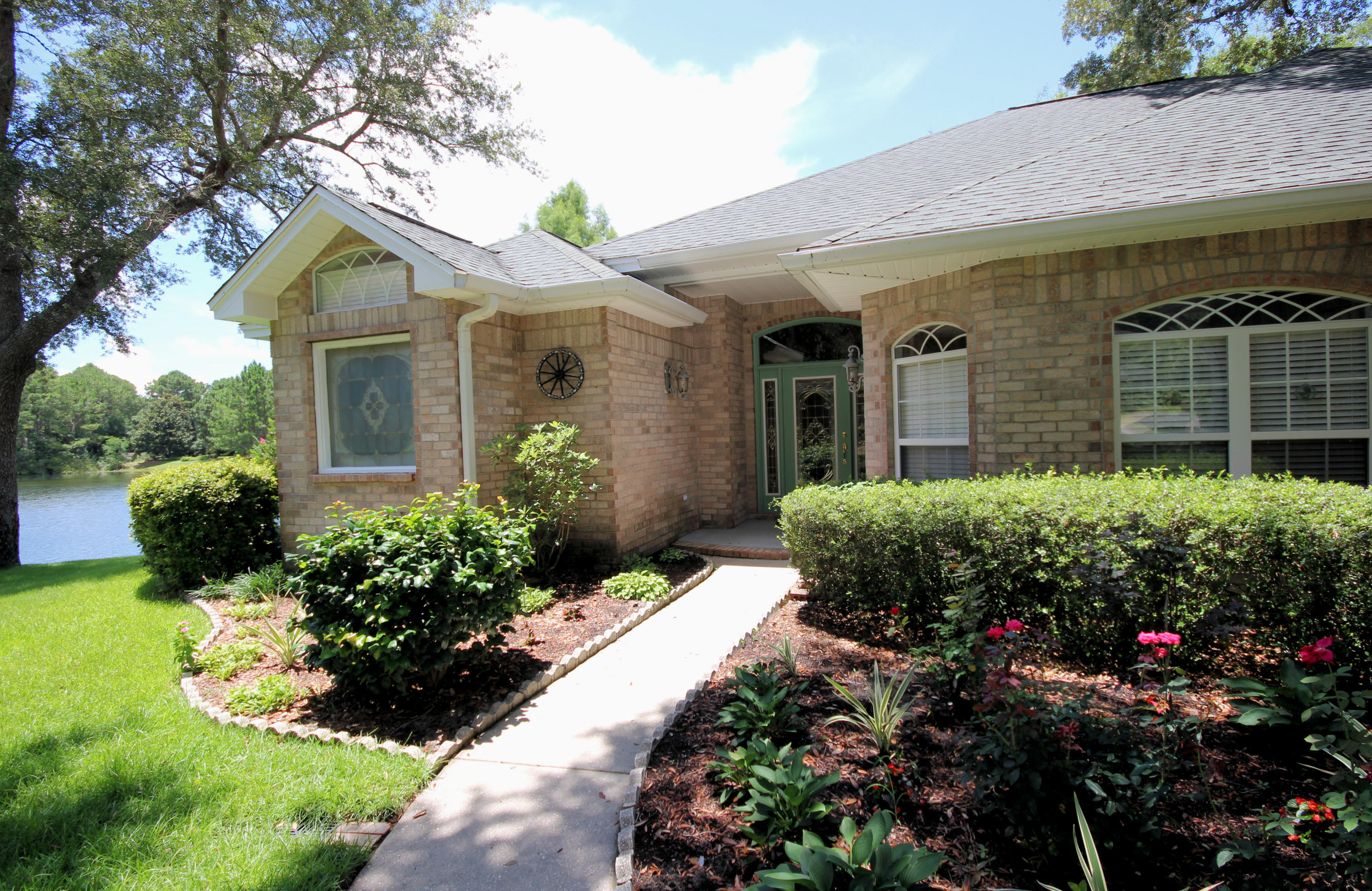 HIDDEN LAKES - Residential