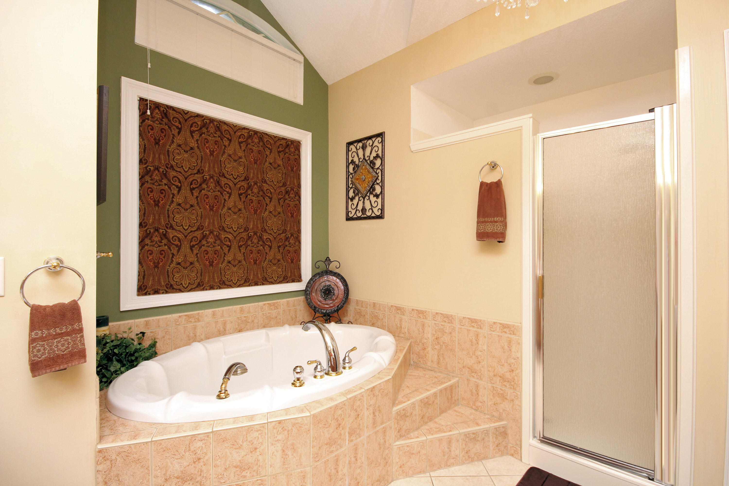 HIDDEN LAKES - Residential