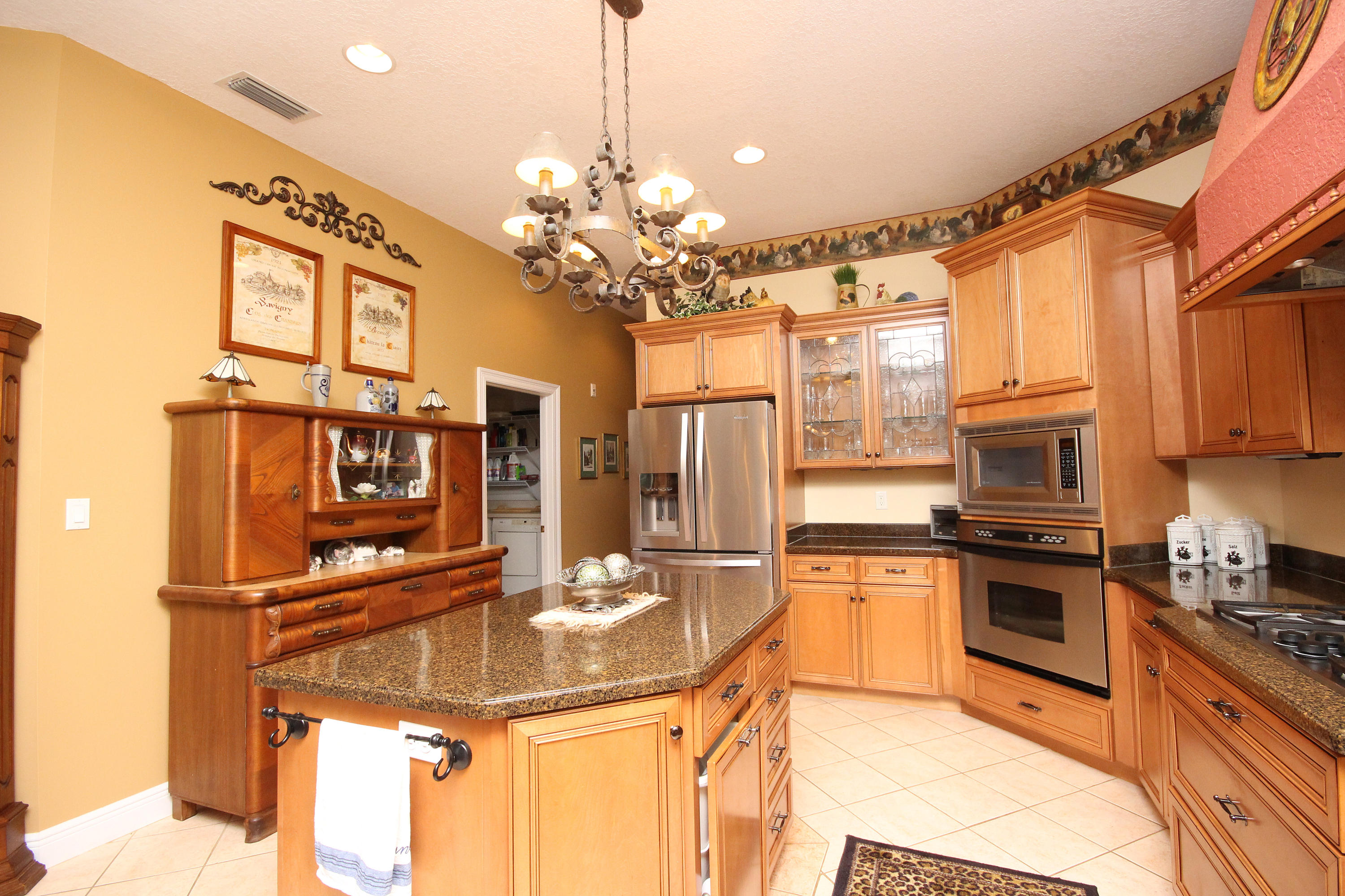 HIDDEN LAKES - Residential