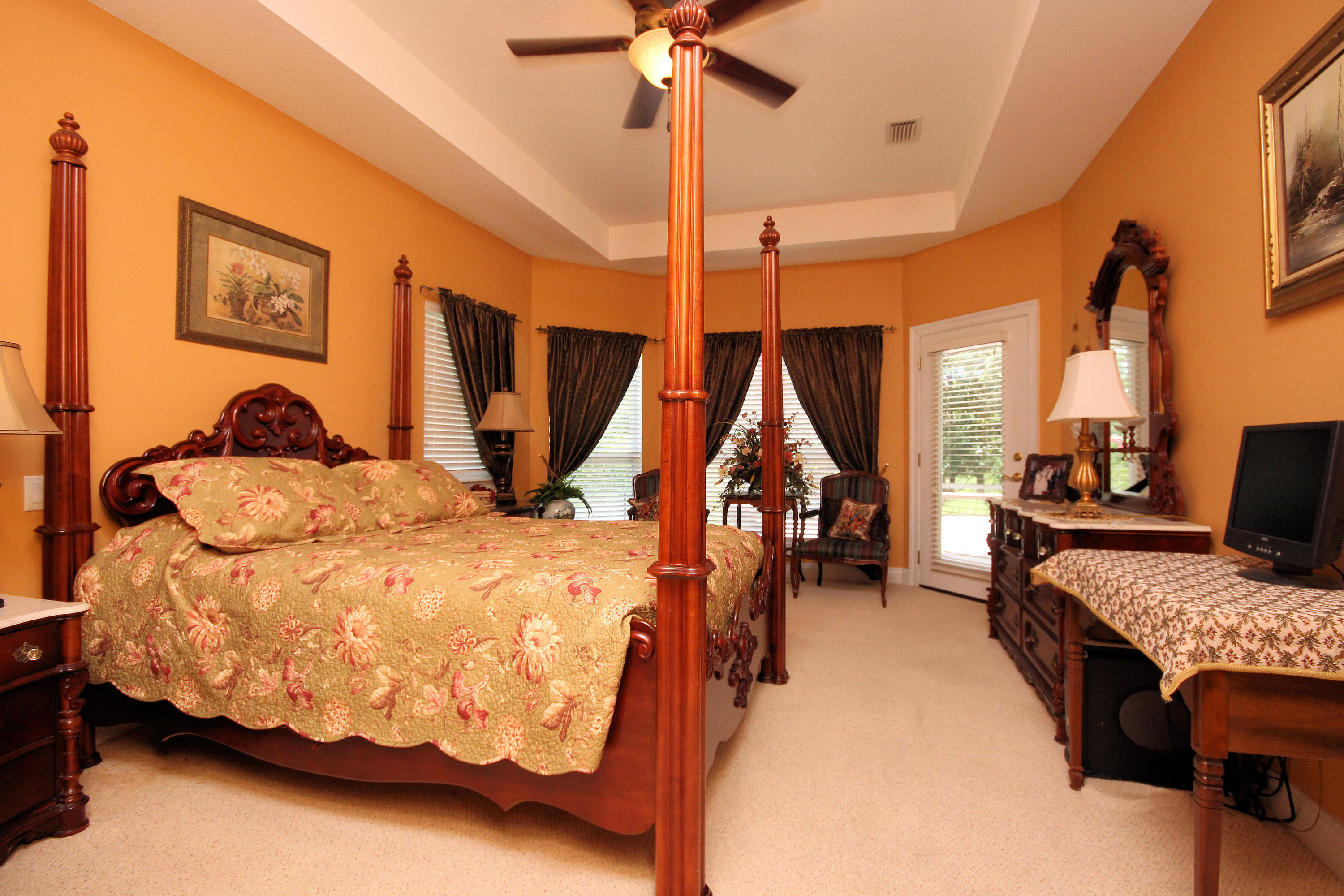 HIDDEN LAKES - Residential