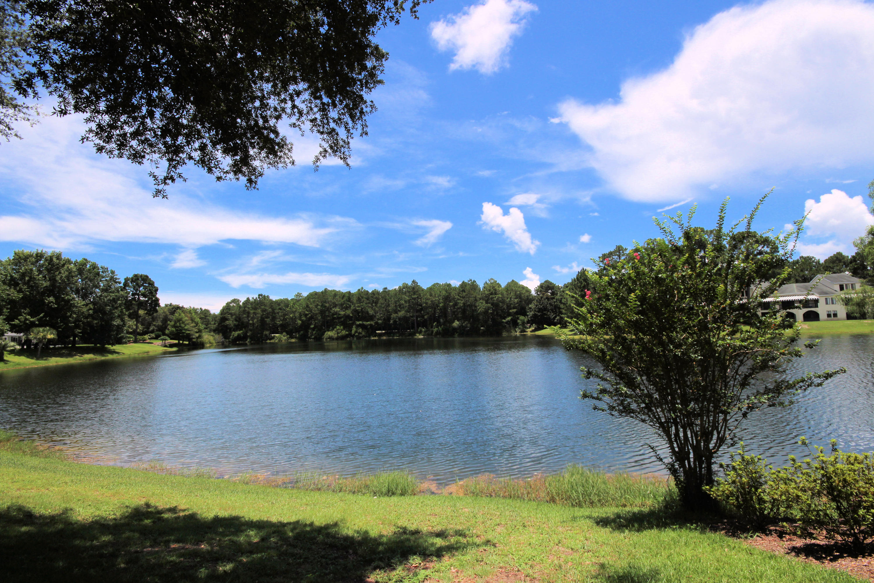 HIDDEN LAKES - Residential