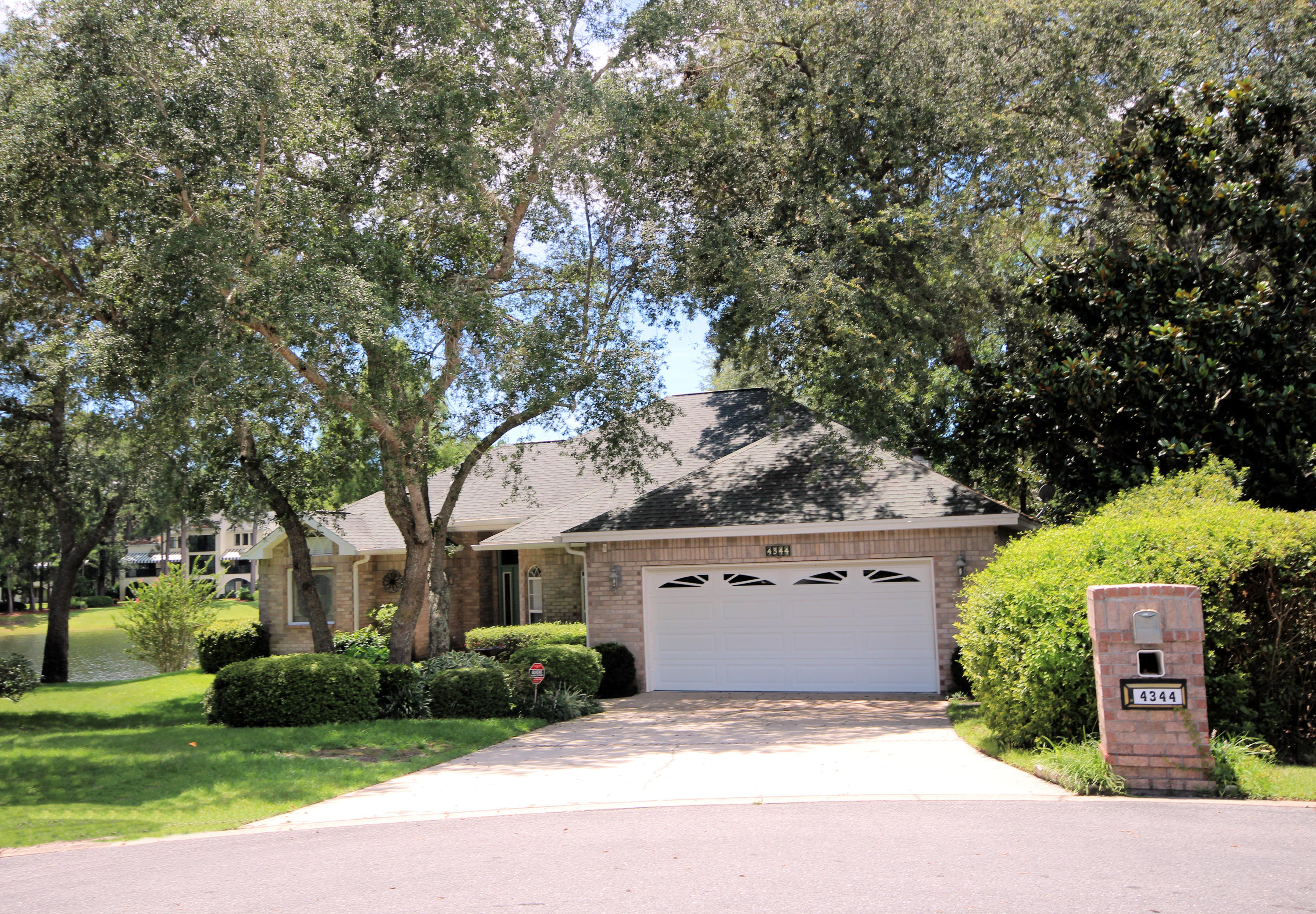 HIDDEN LAKES - Residential