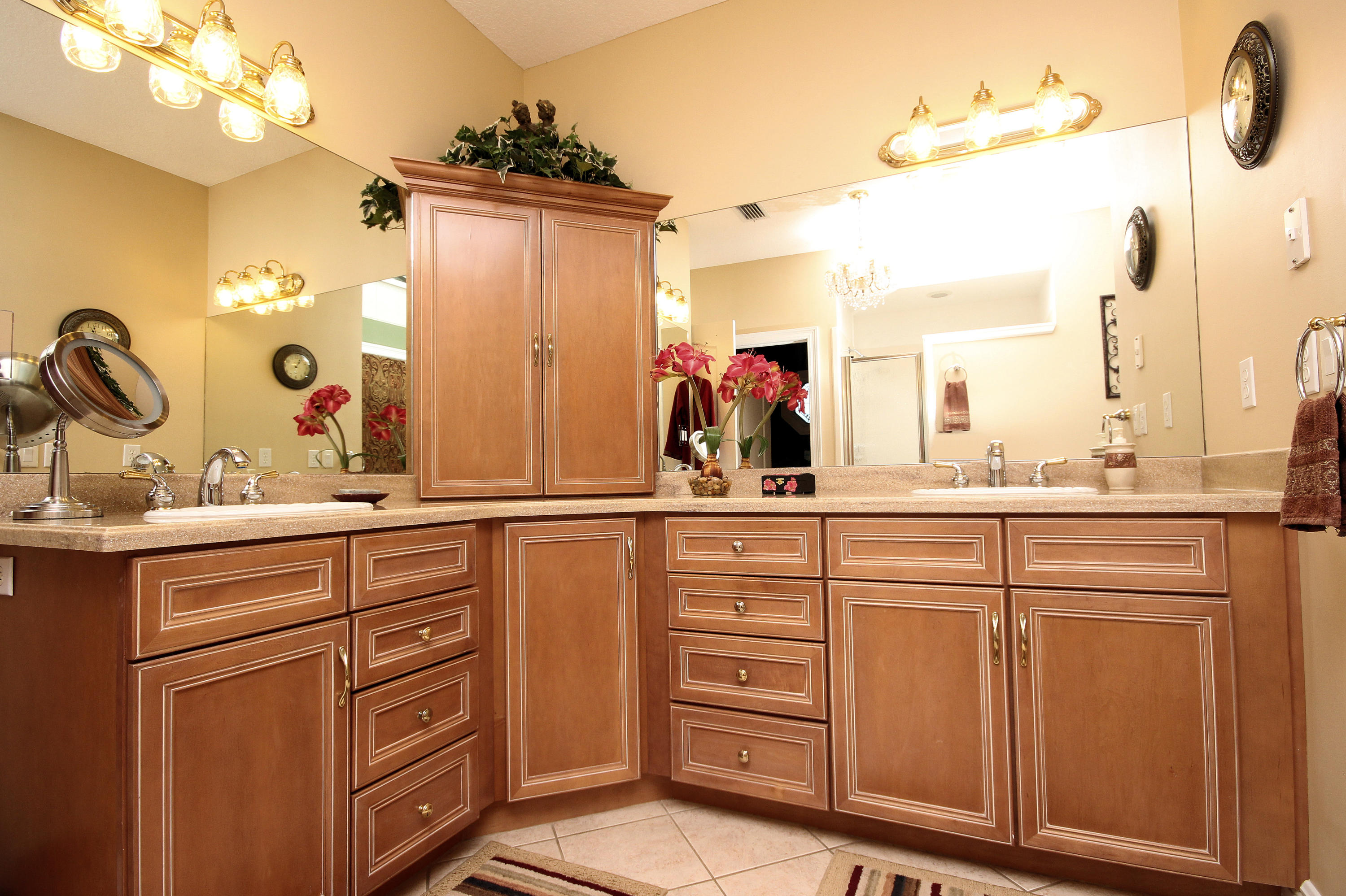 HIDDEN LAKES - Residential