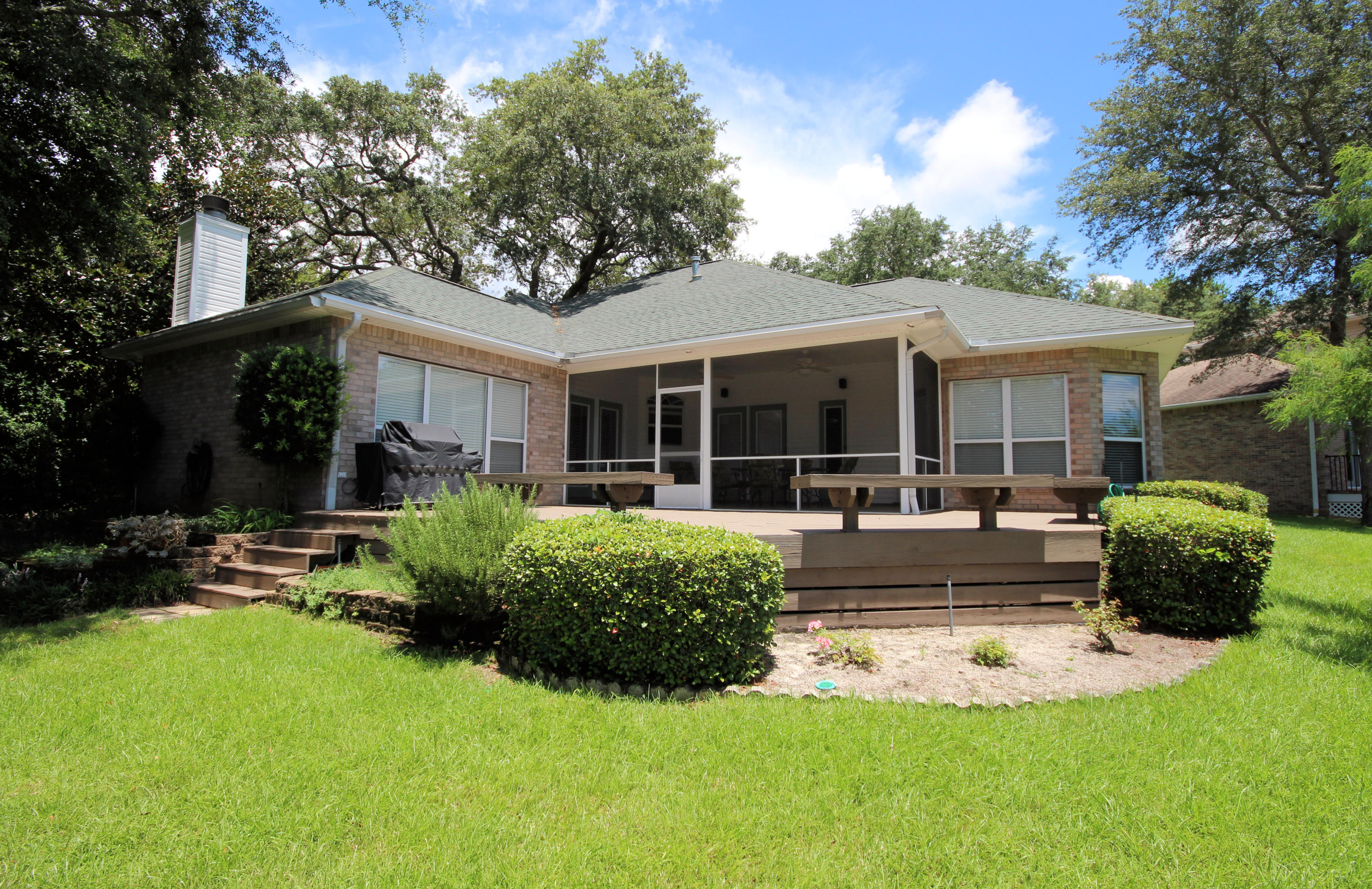 HIDDEN LAKES - Residential