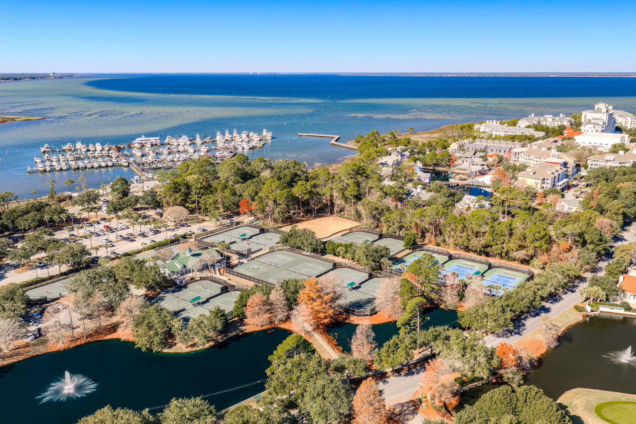 BAYPINES (SANDESTIN) - Residential