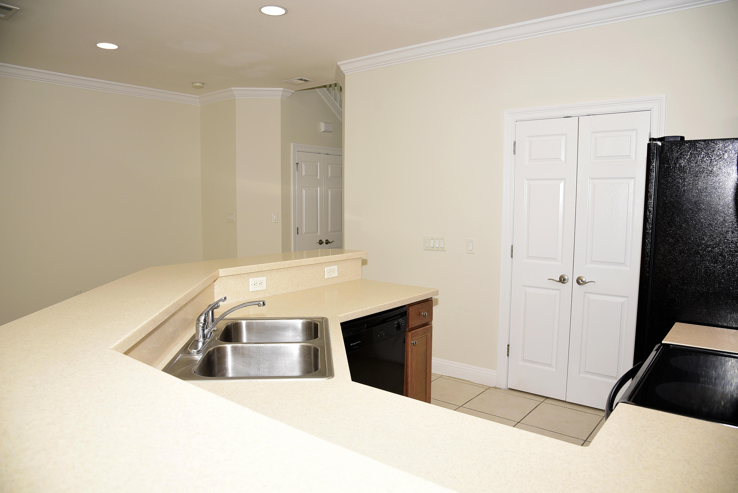 WALTON OAKS - Residential