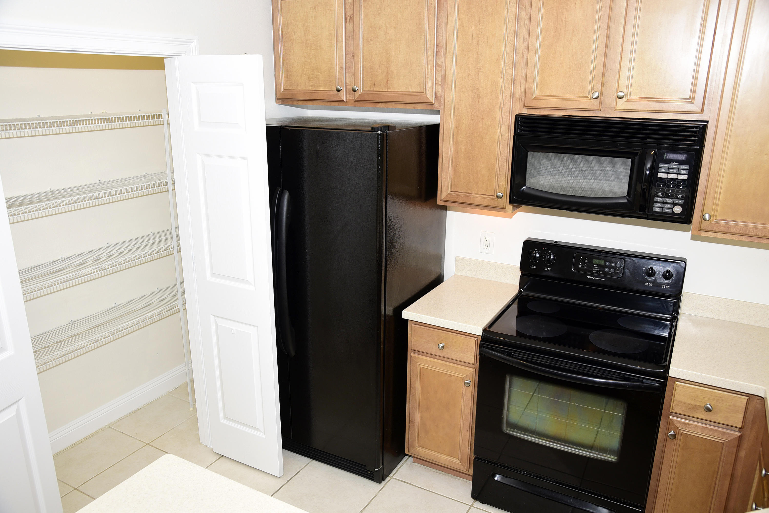 WALTON OAKS - Residential