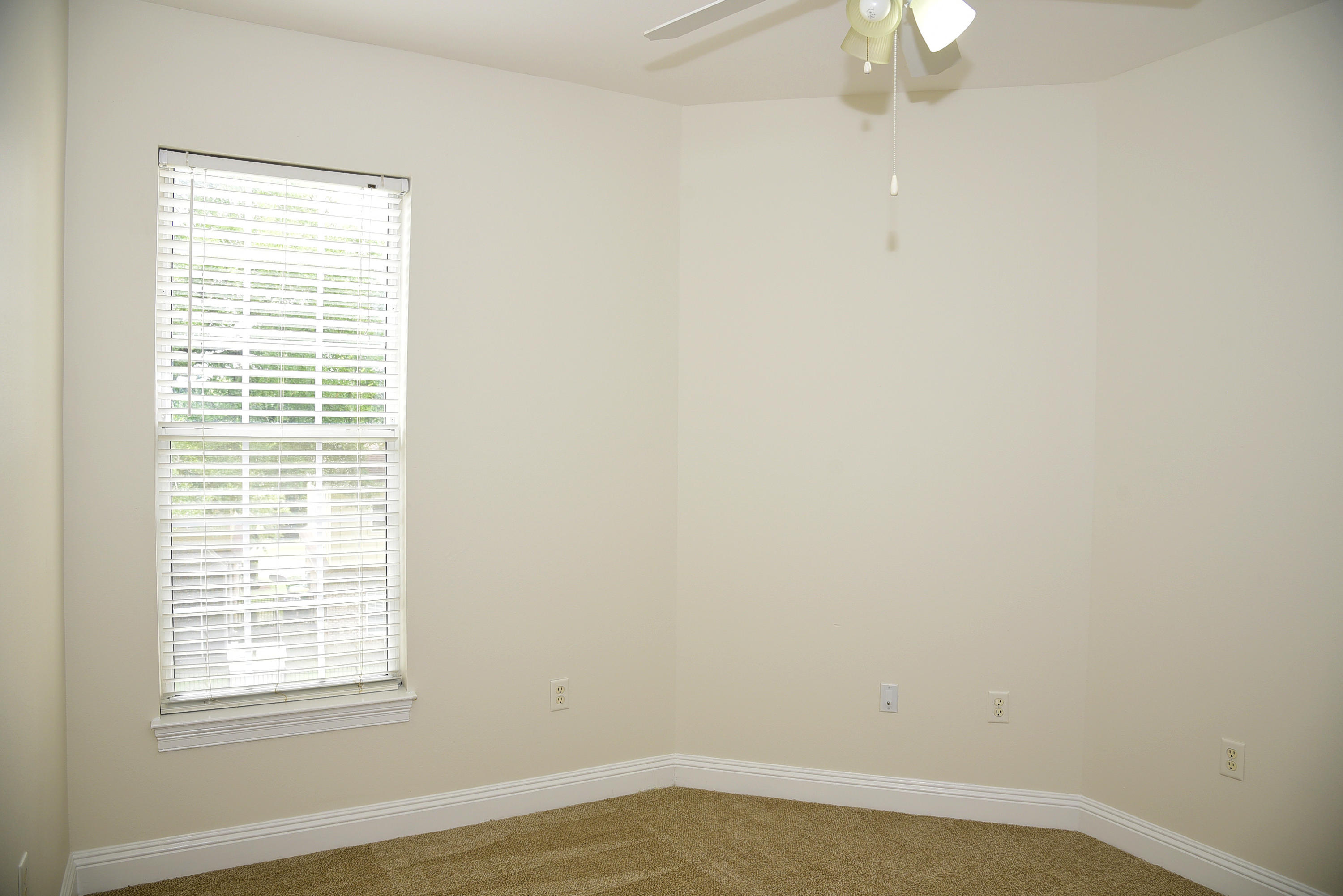 WALTON OAKS - Residential