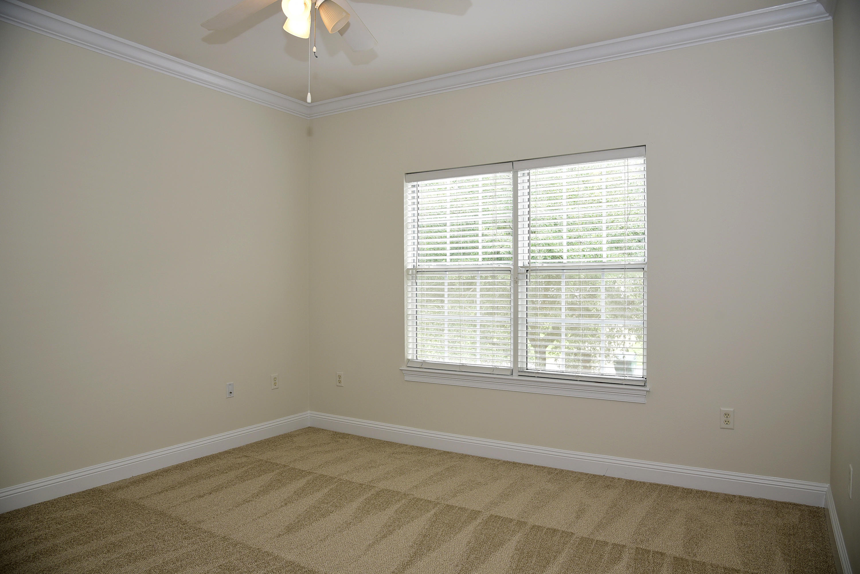 WALTON OAKS - Residential