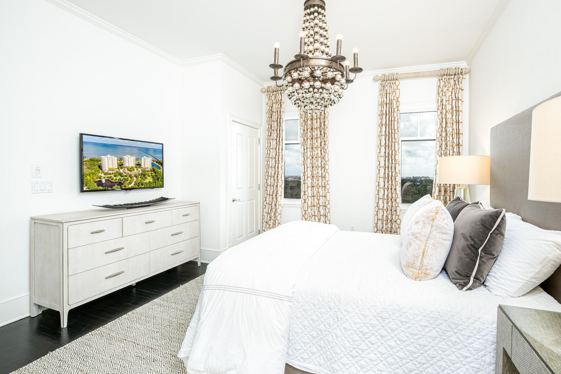 ONE WATER PLACE AT KELLY PLANTATION - Residential