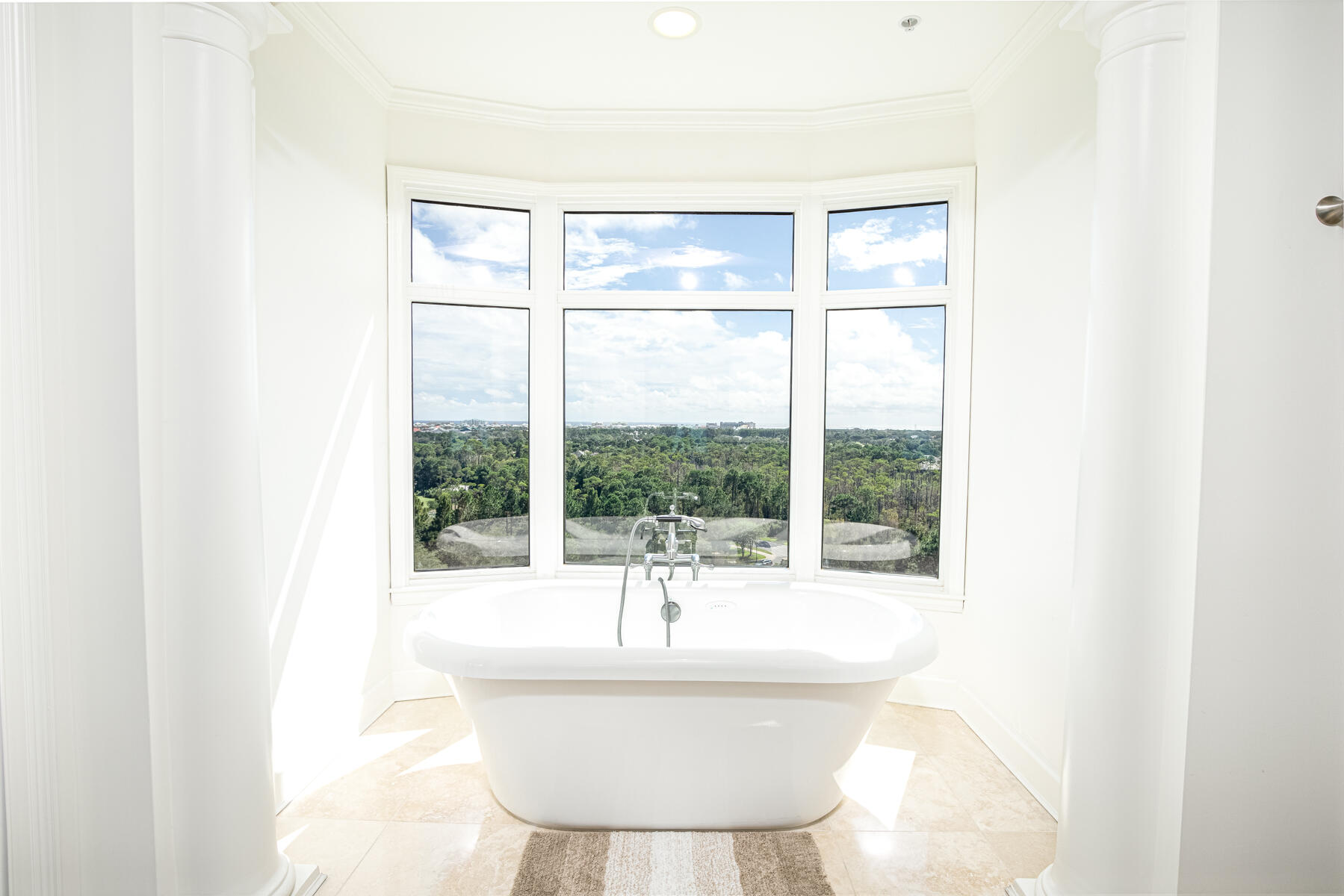 ONE WATER PLACE AT KELLY PLANTATION - Residential