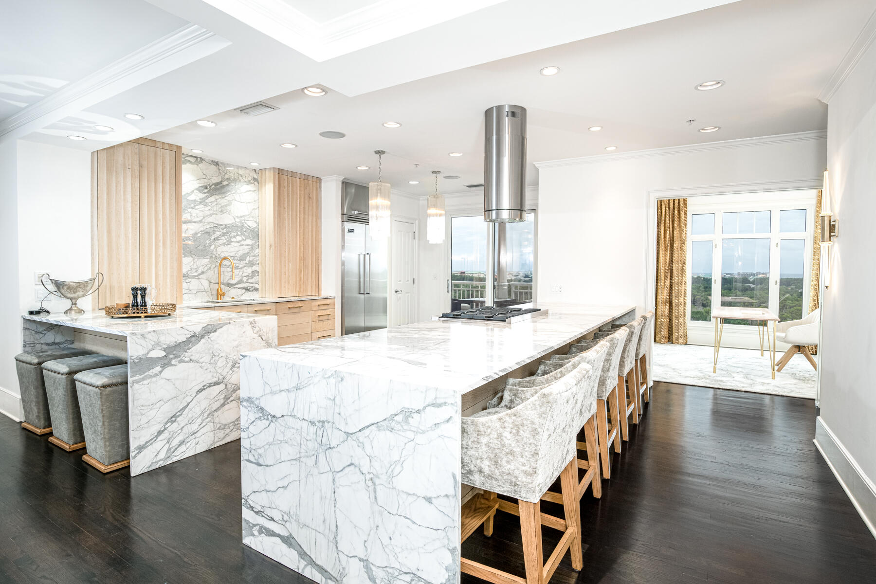 ONE WATER PLACE AT KELLY PLANTATION - Residential