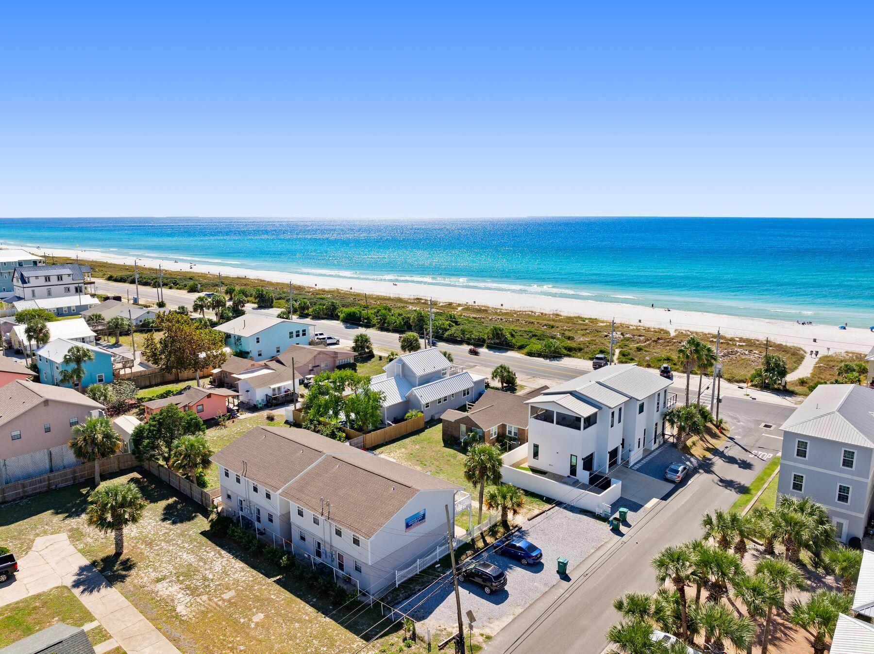 LAGUNA BEACH - Residential