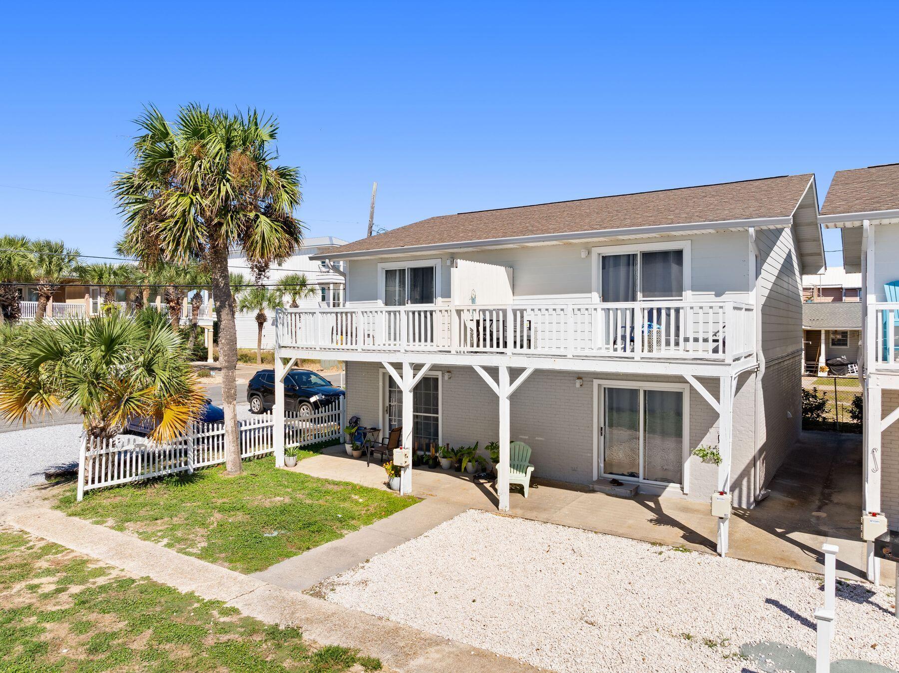 LAGUNA BEACH - Residential