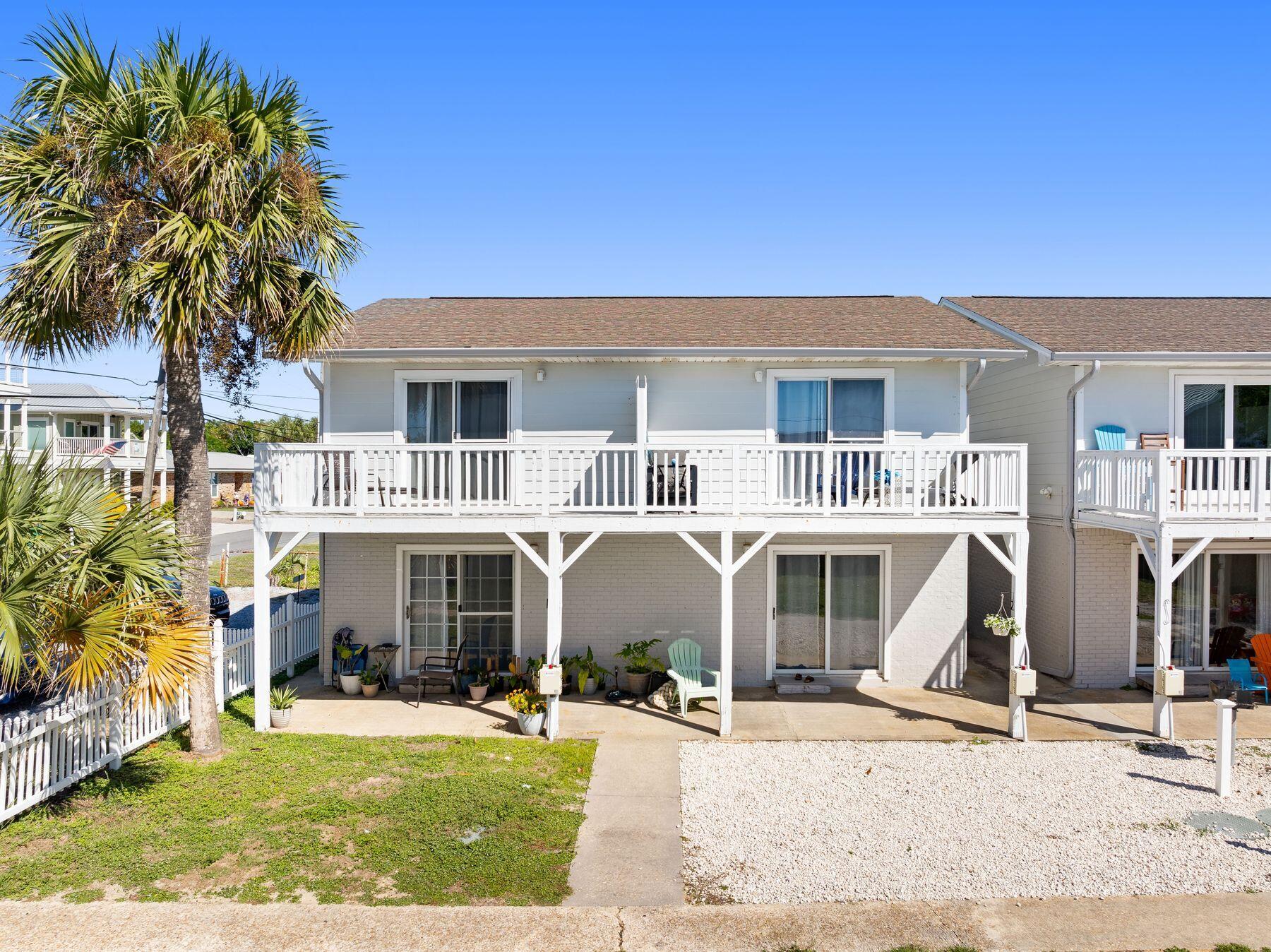 LAGUNA BEACH - Residential