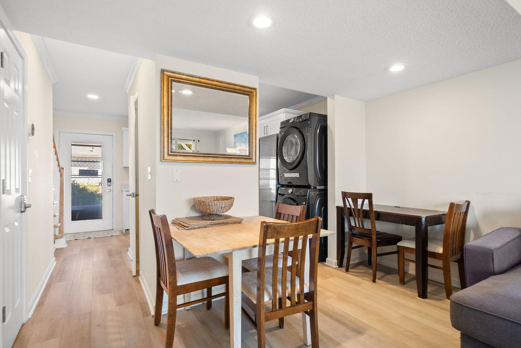 LAGUNA BEACH - Residential