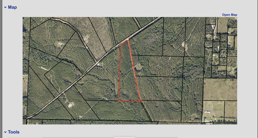 Buildable lots like this are becoming more rare at HBTS. Get yours while you can. Nearly 1/2 acre lot in CLOSE PROXIMITY to Navarre Beach, shopping centers, restaurants and entertainment-perfect to build your dream home on! The best part? There are wetlands directly next door preventing anyone else from building. How's that for privacy? Ownership includes membership to Holley by the Sea's multi-million dollar 48 acre recreational center with 8 clay tennis courts, beach house (event hall), RV and tent campground, 6 tent sites, lap pool, family pool, baby pool, sauna and steam room, full weight room and cardio, volleyball court, ball field, basketball court, youth department as well as access to the East Bay boat ramp and many community events.