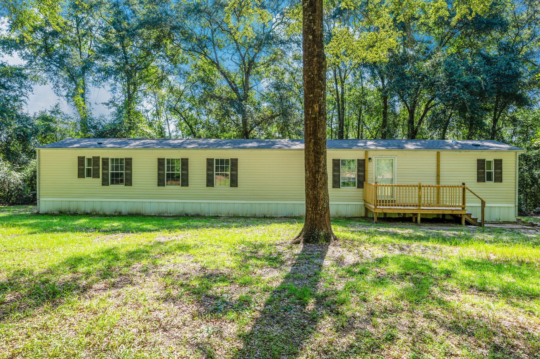 Charming 2-Bedroom, 2-Bath Home with Modern UpgradesWelcome home to fresh new LVP flooring throughout and a spacious, inviting layout. The kitchen offers ample space for cooking, dining, and entertaining, while the oversized primary suite boasts a serene garden tub and a roomy walk-in closet. The second bedroom is equally comfortable, perfect for family or guests. Enjoy the tranquility of country living with the convenience of being just minutes from town--this gem won't last long!