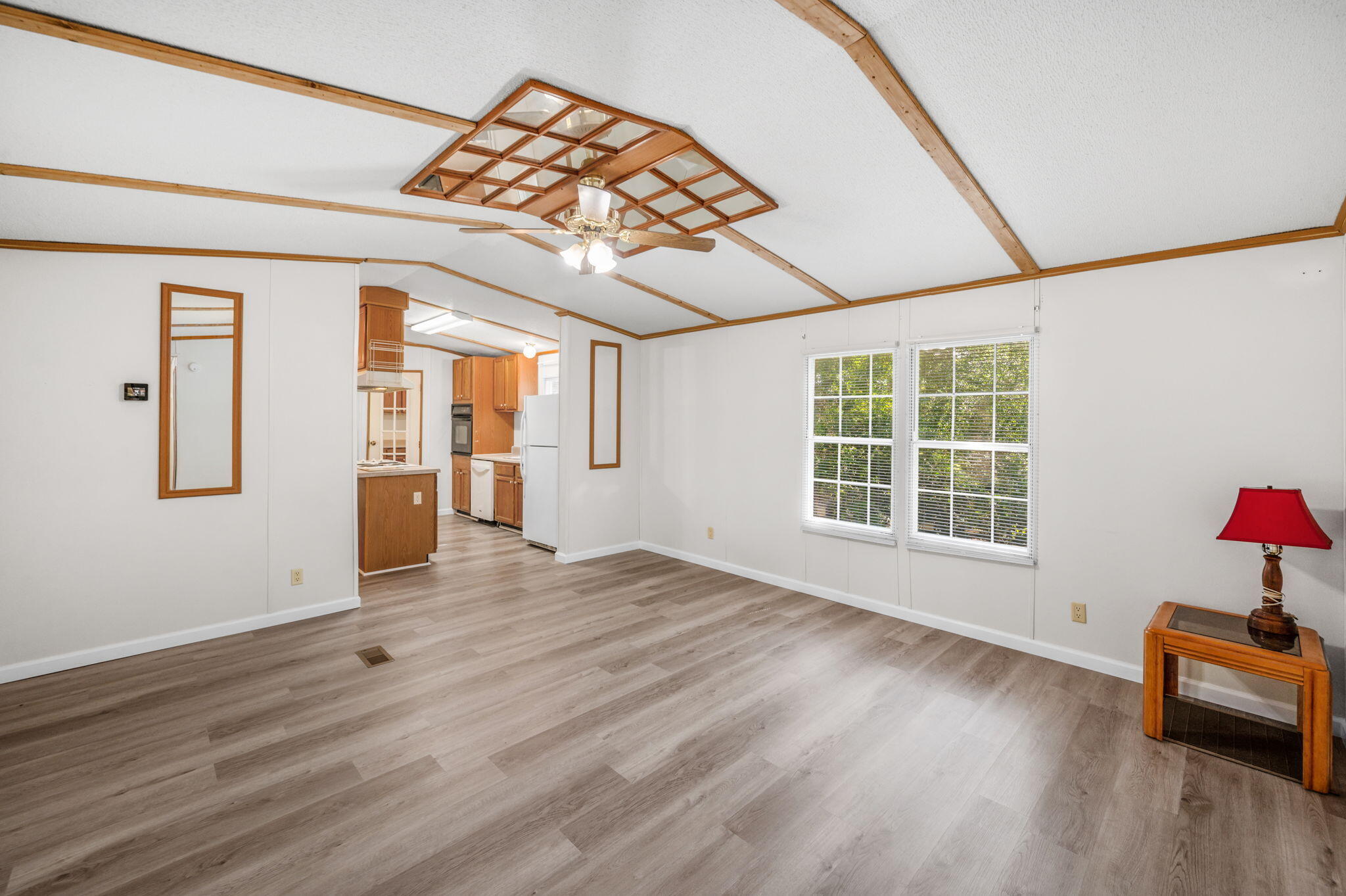 METES & BOUNDS - Residential Lease