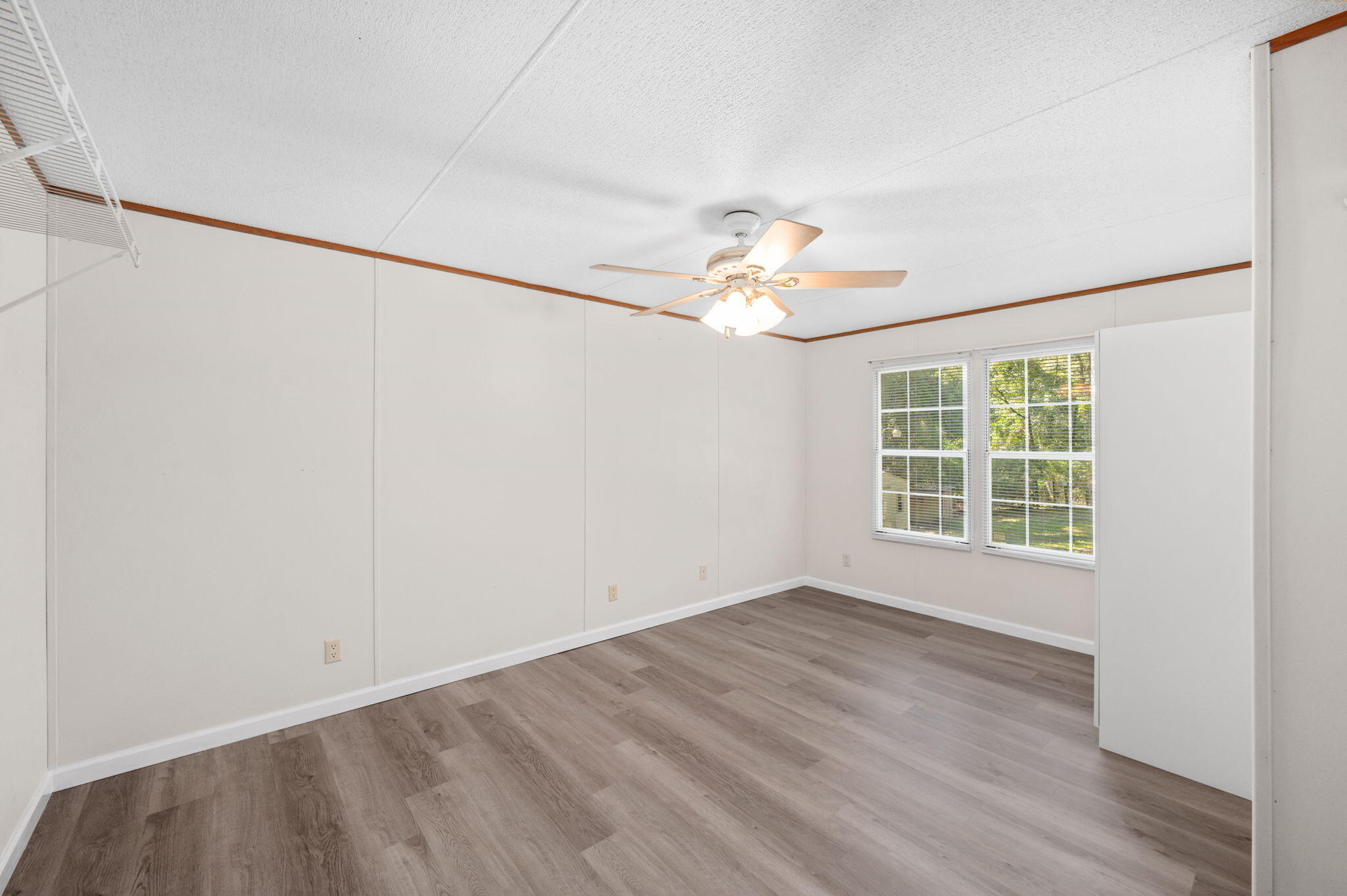 METES & BOUNDS - Residential Lease