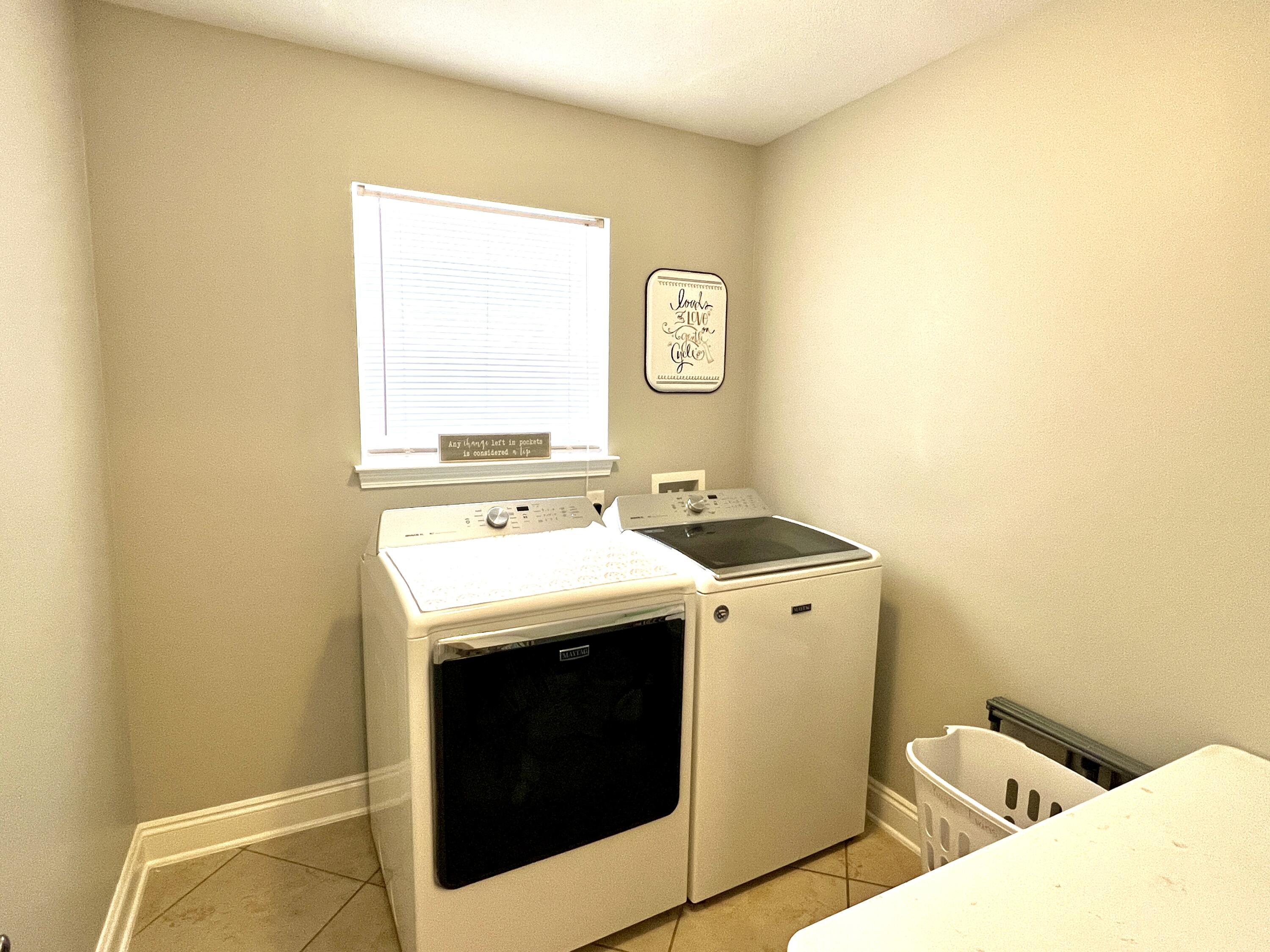 LAKE HOLLEY ESTATES - Residential