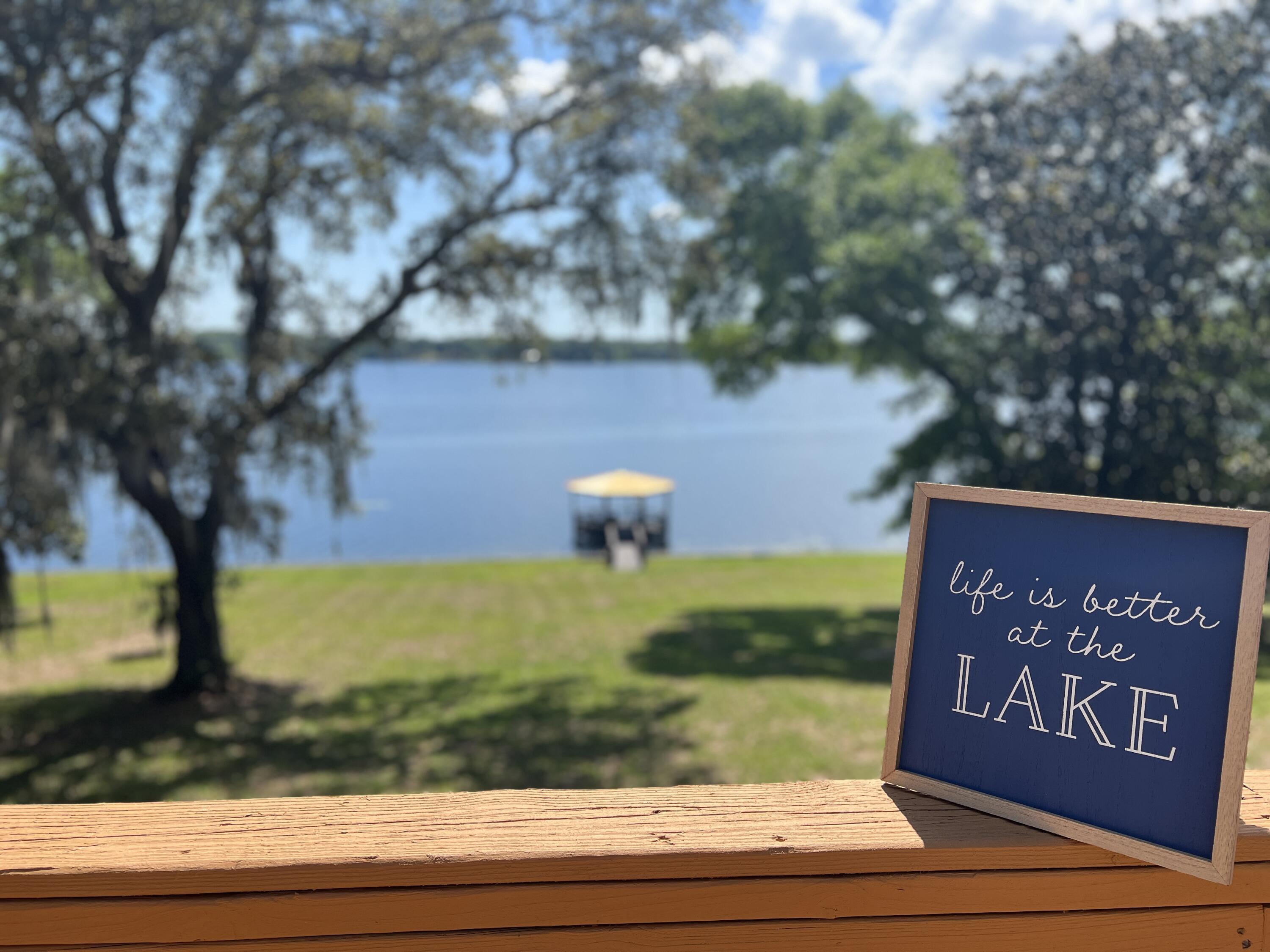 LAKE HOLLEY ESTATES - Residential