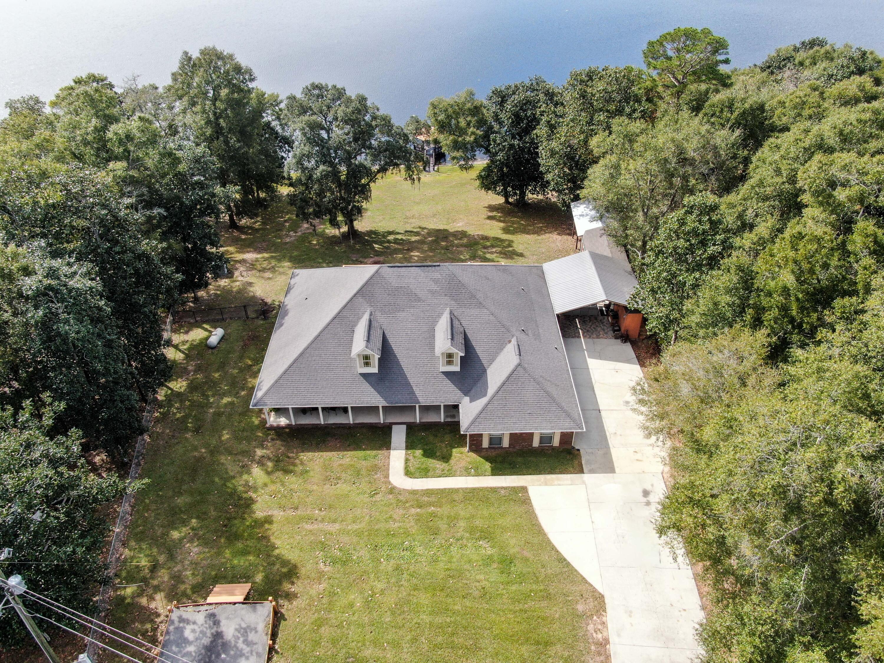 LAKE HOLLEY ESTATES - Residential