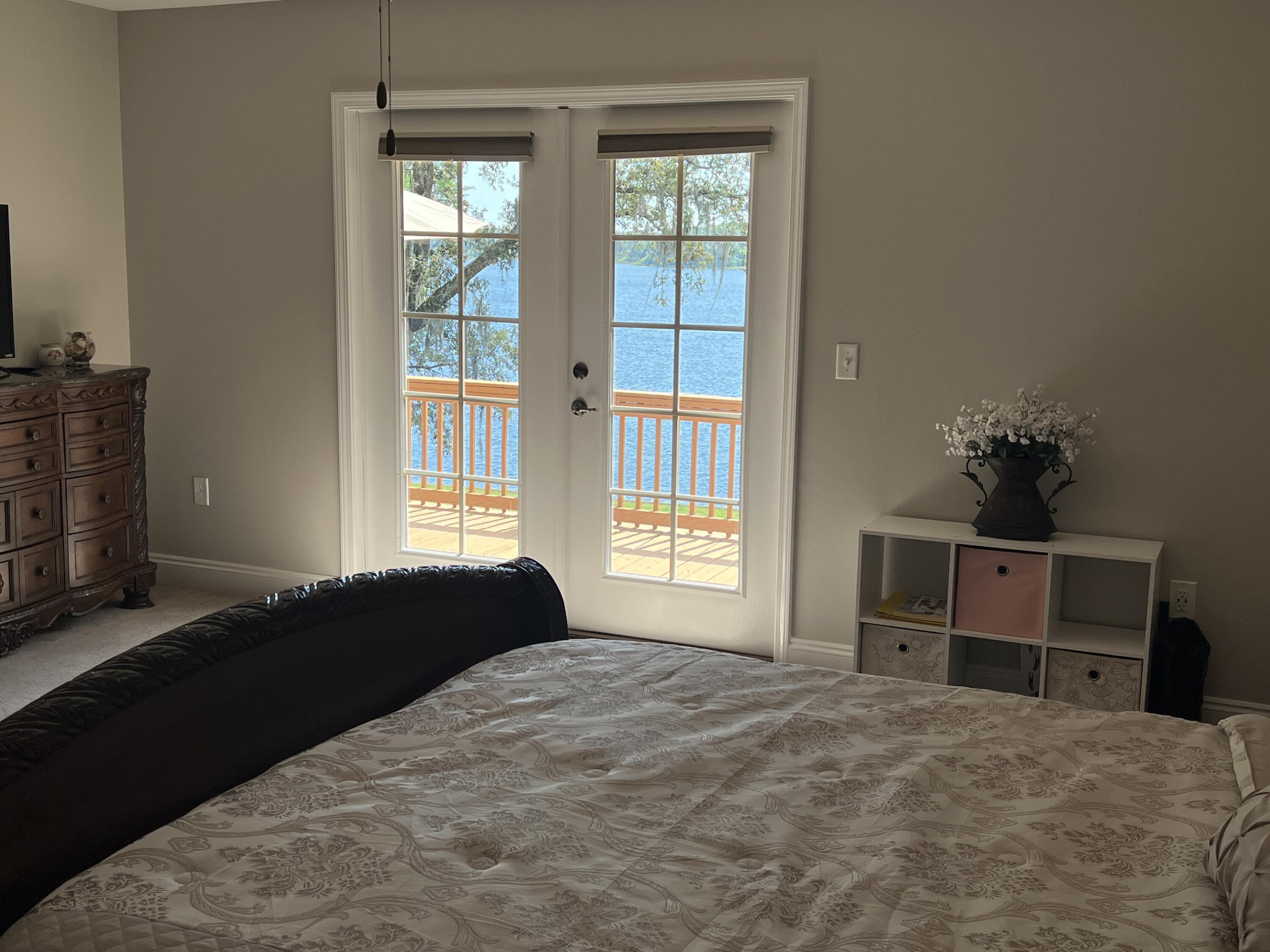 LAKE HOLLEY ESTATES - Residential