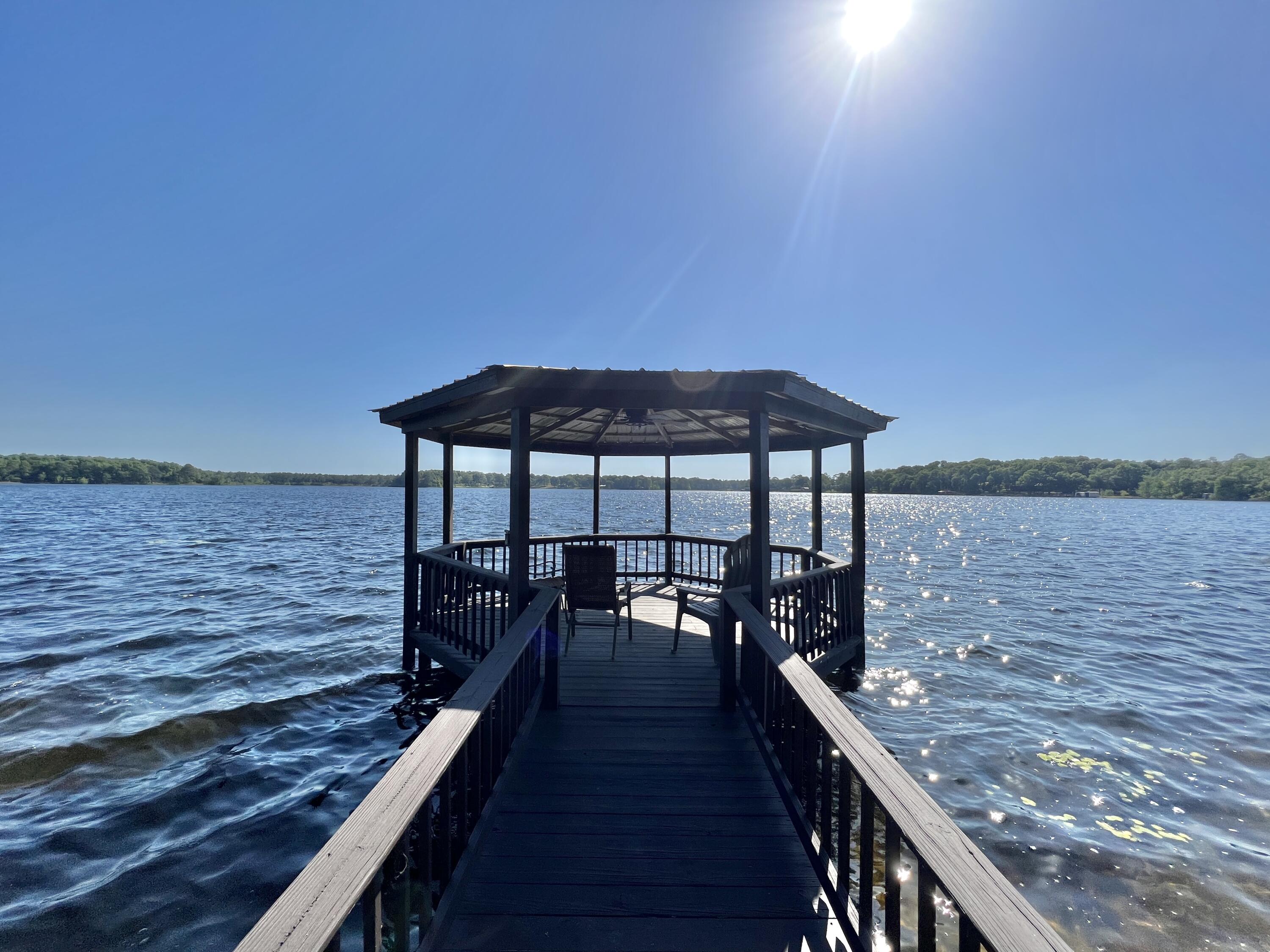 LAKE HOLLEY ESTATES - Residential