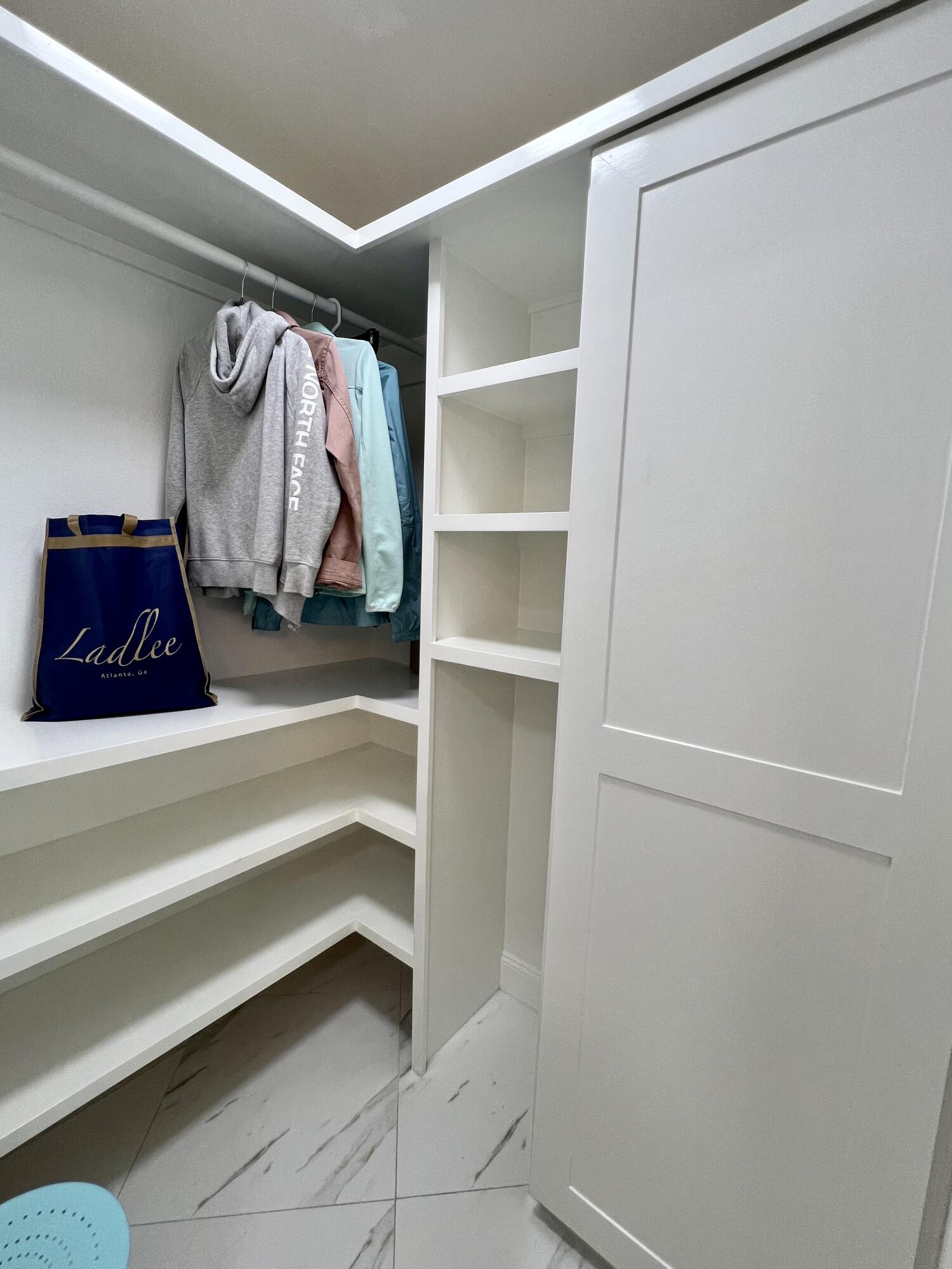 LAKE HOLLEY ESTATES - Residential