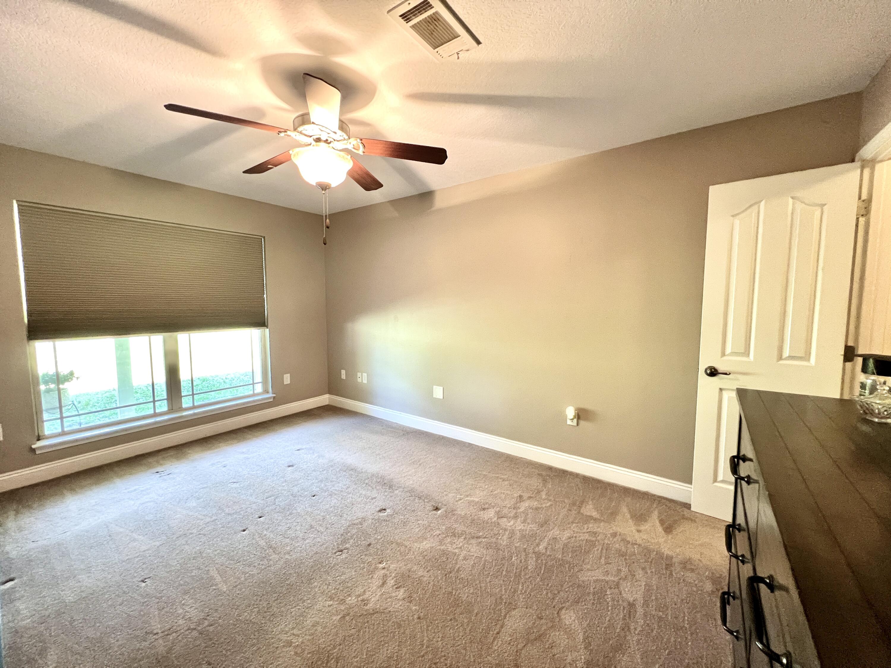 LAKE HOLLEY ESTATES - Residential