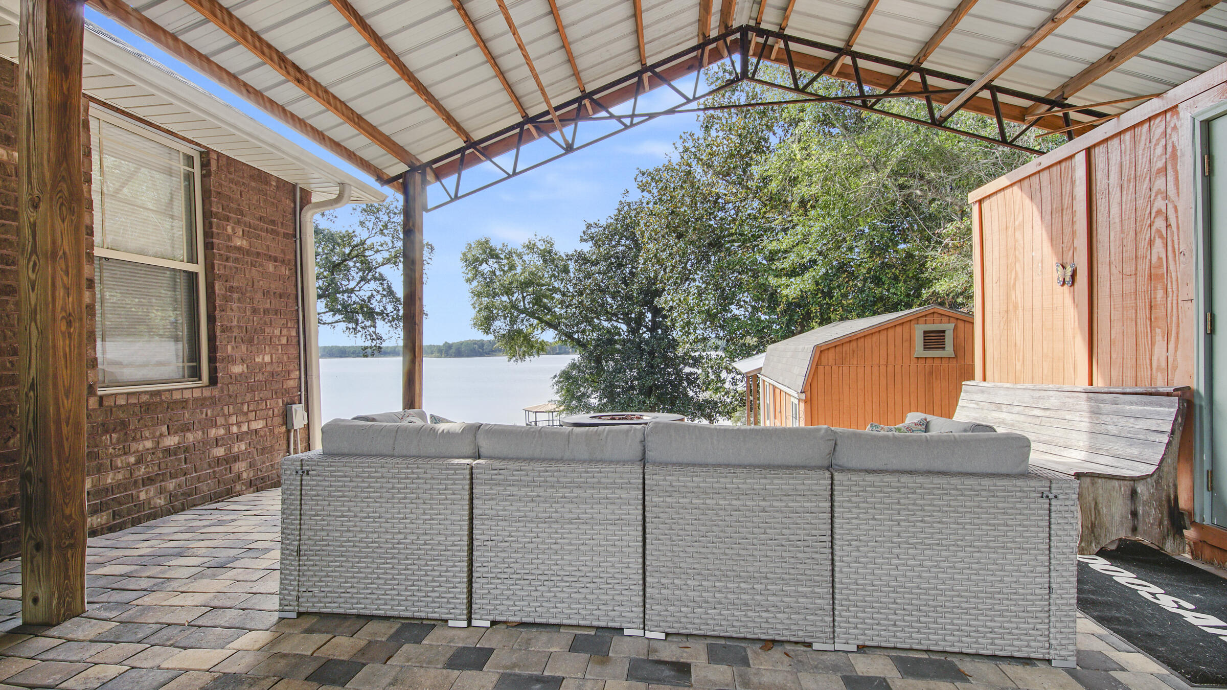 LAKE HOLLEY ESTATES - Residential