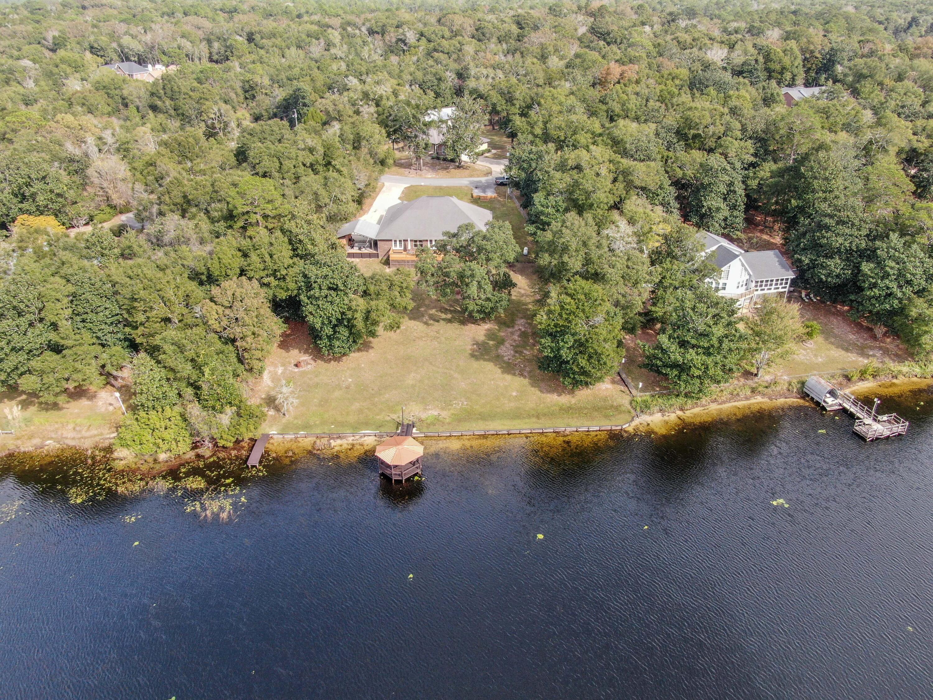 LAKE HOLLEY ESTATES - Residential
