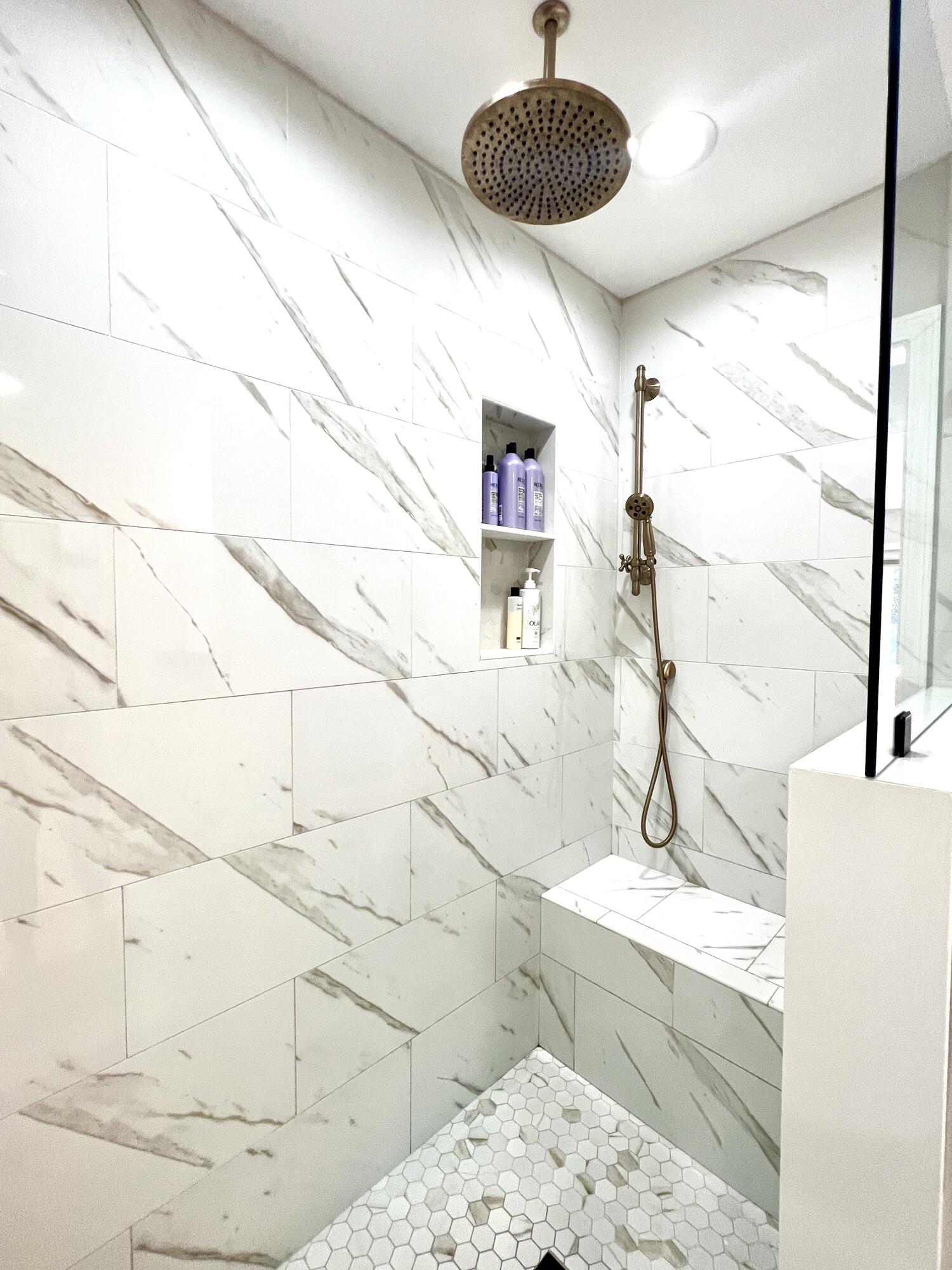 LAKE HOLLEY ESTATES - Residential