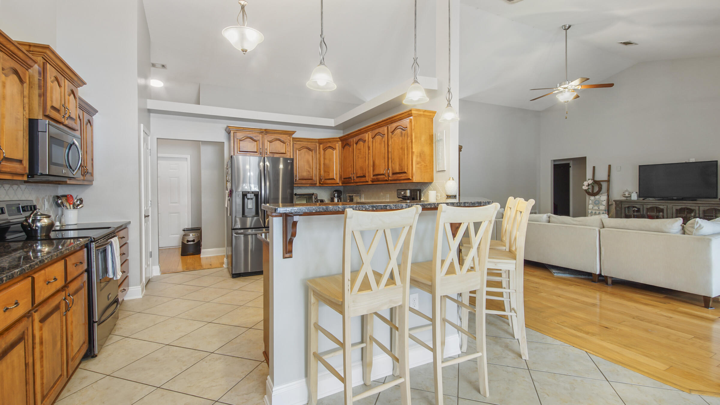 LAKE HOLLEY ESTATES - Residential