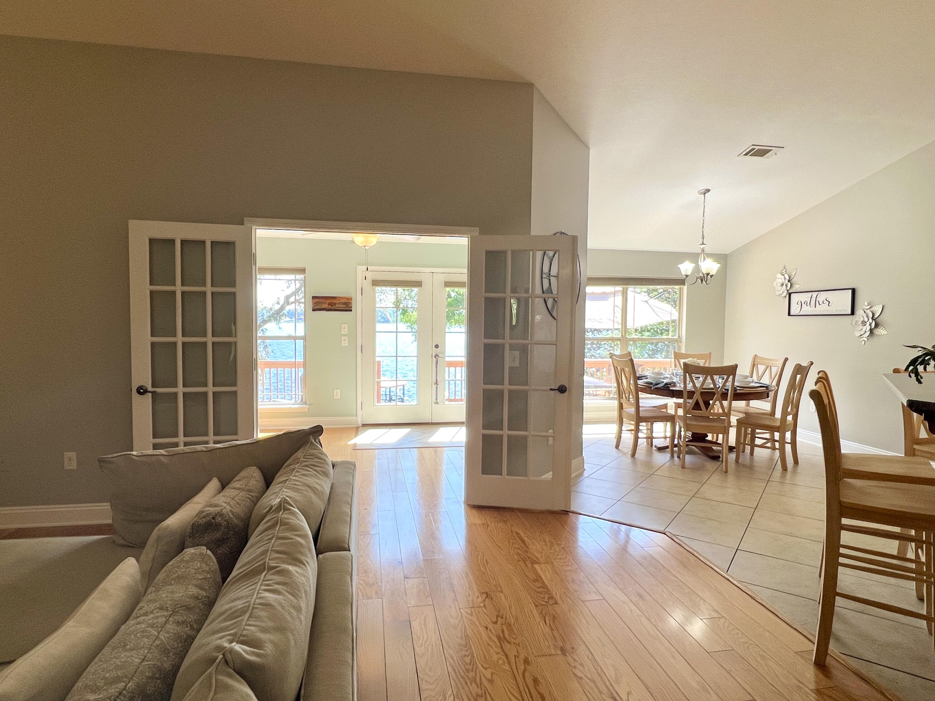 LAKE HOLLEY ESTATES - Residential