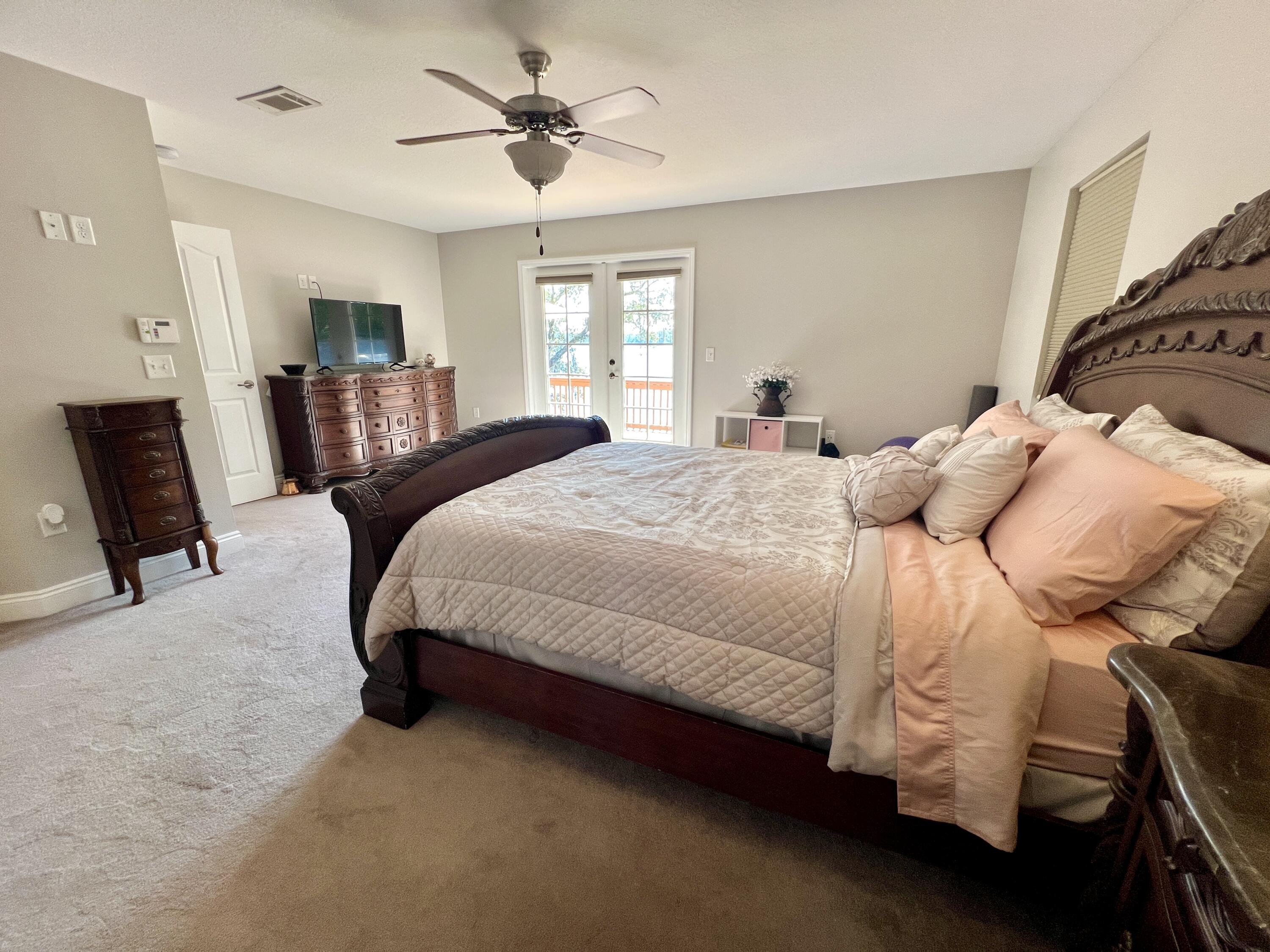 LAKE HOLLEY ESTATES - Residential