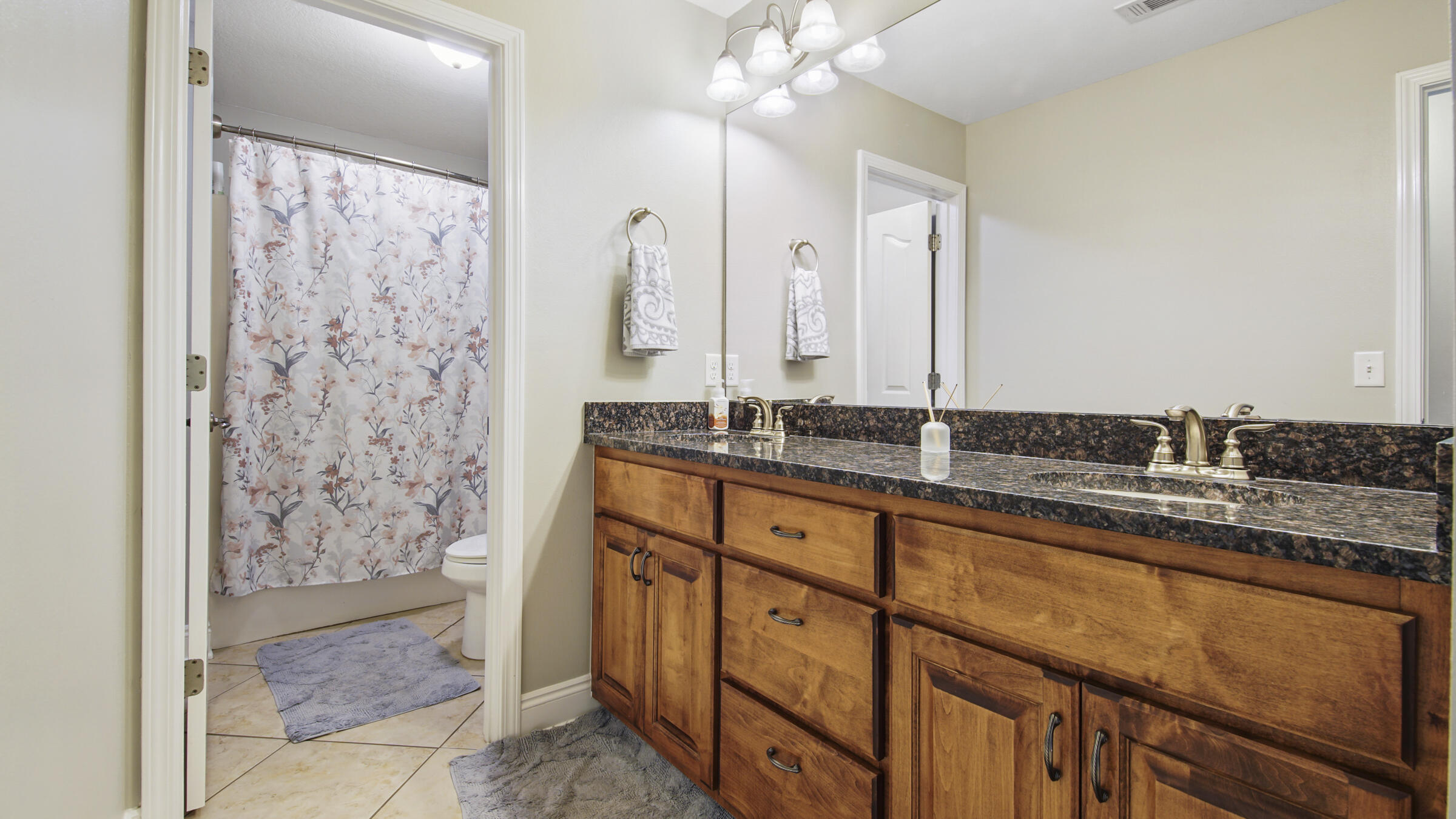 LAKE HOLLEY ESTATES - Residential