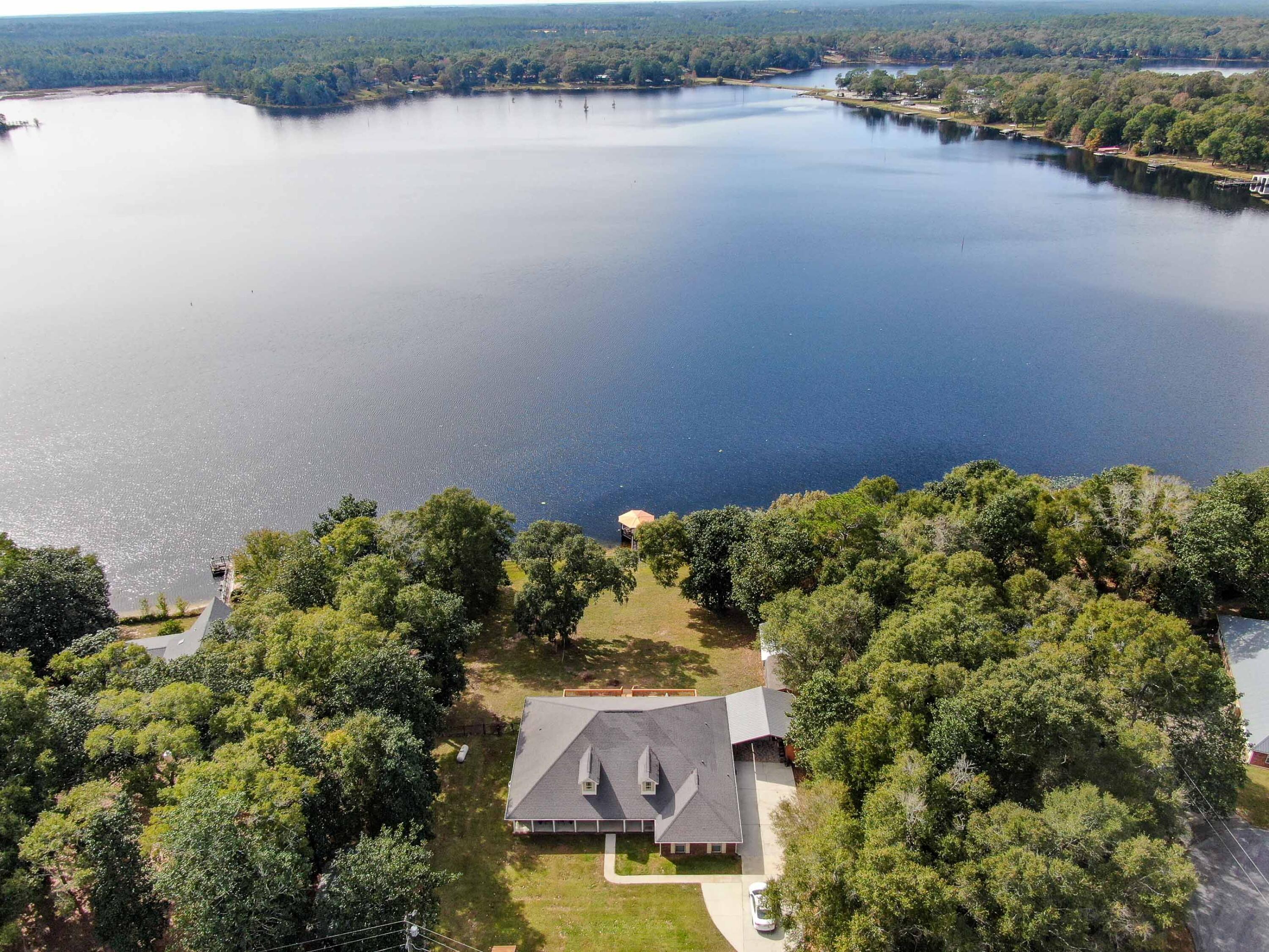 LAKE HOLLEY ESTATES - Residential