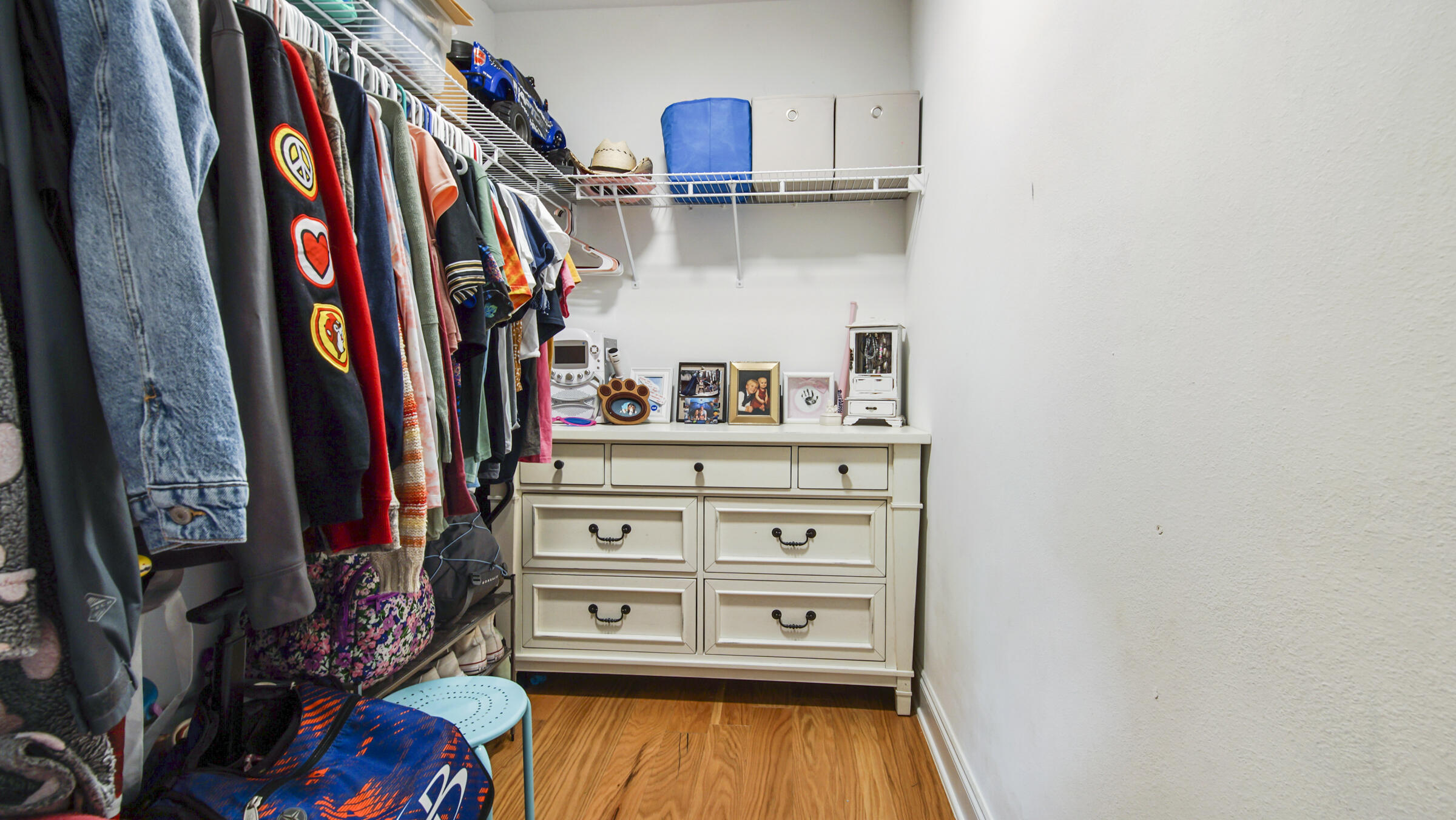 LAKE HOLLEY ESTATES - Residential