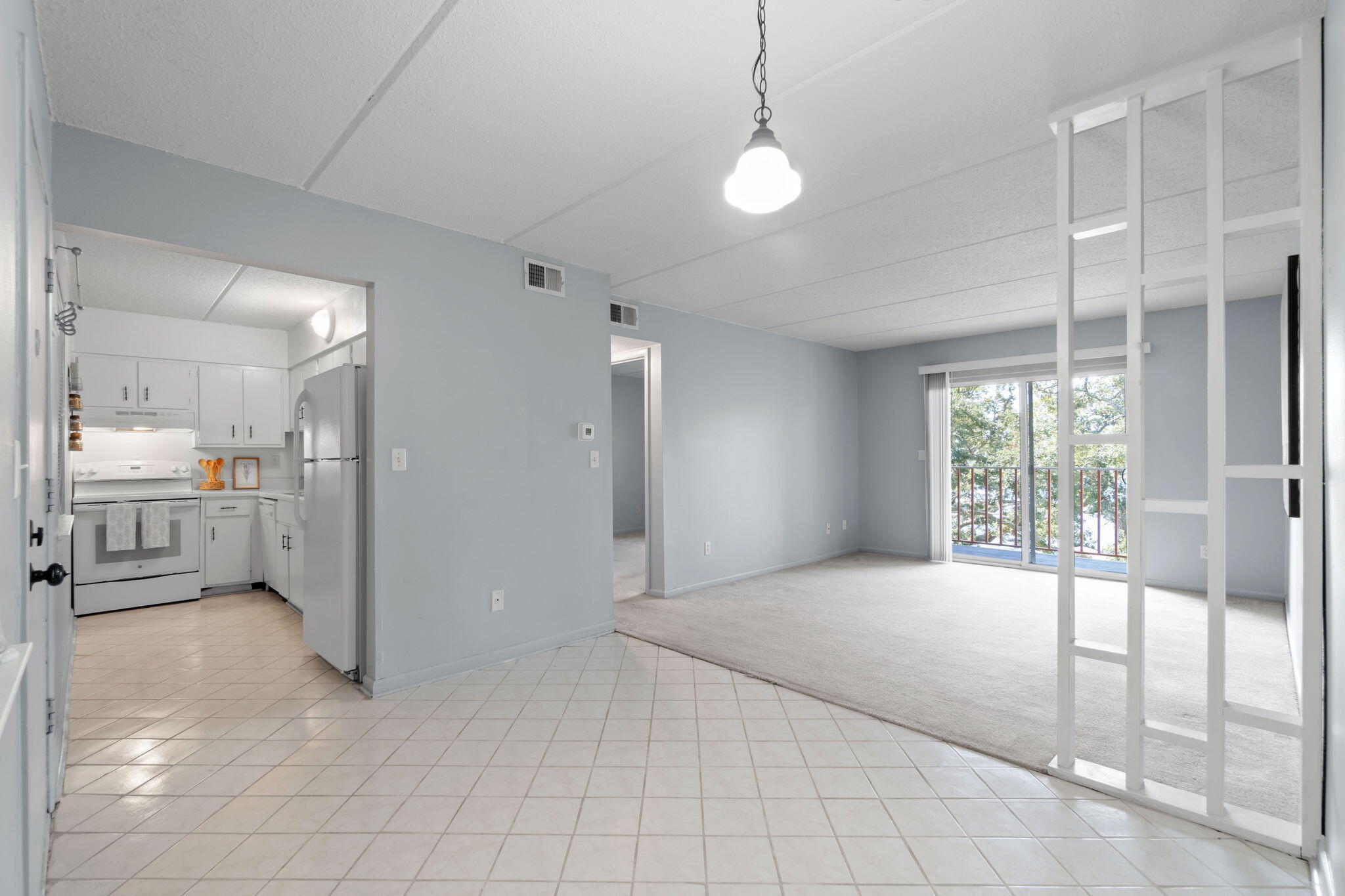 CEDARS CONDO - Residential