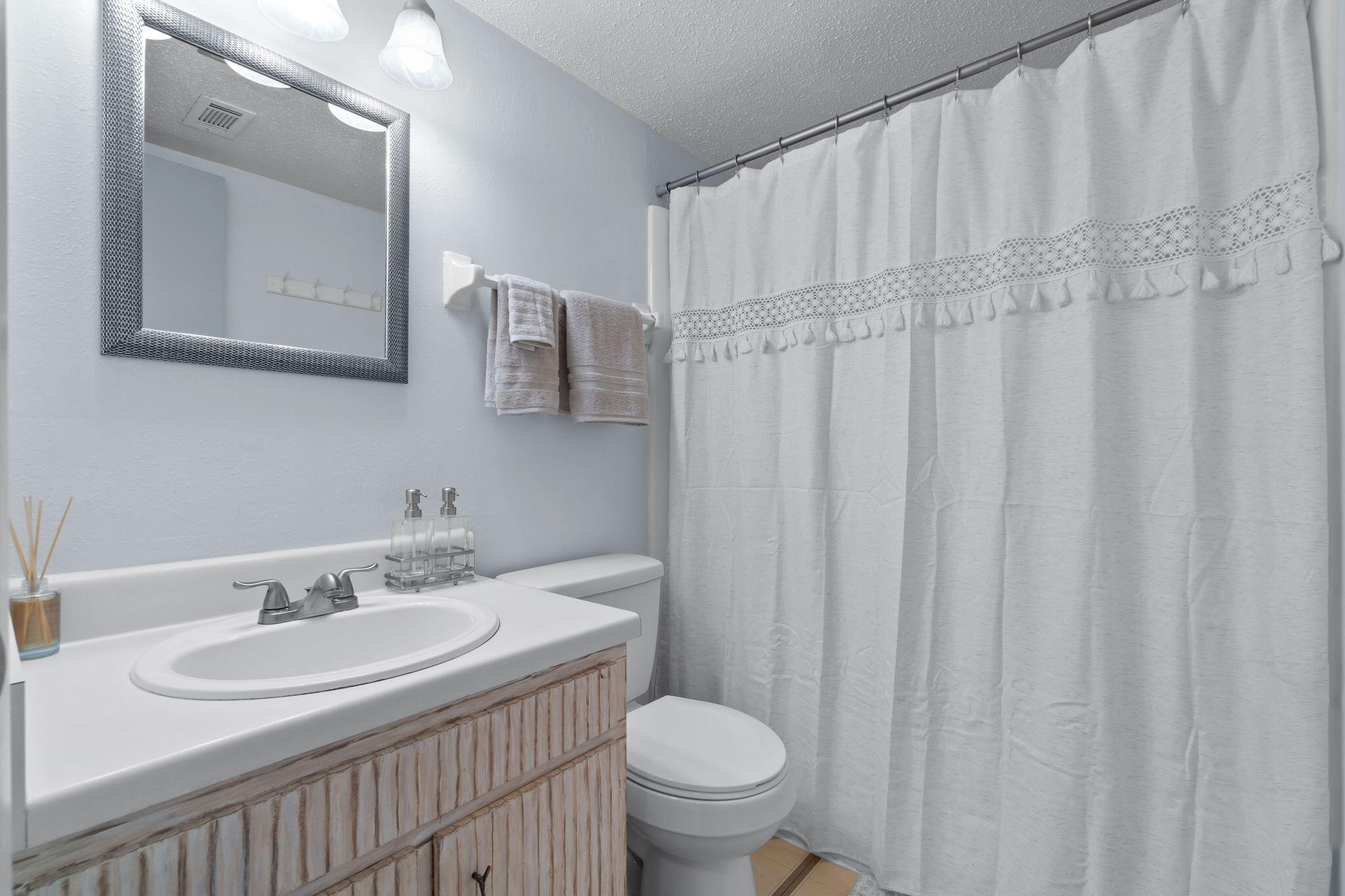 CEDARS CONDO - Residential