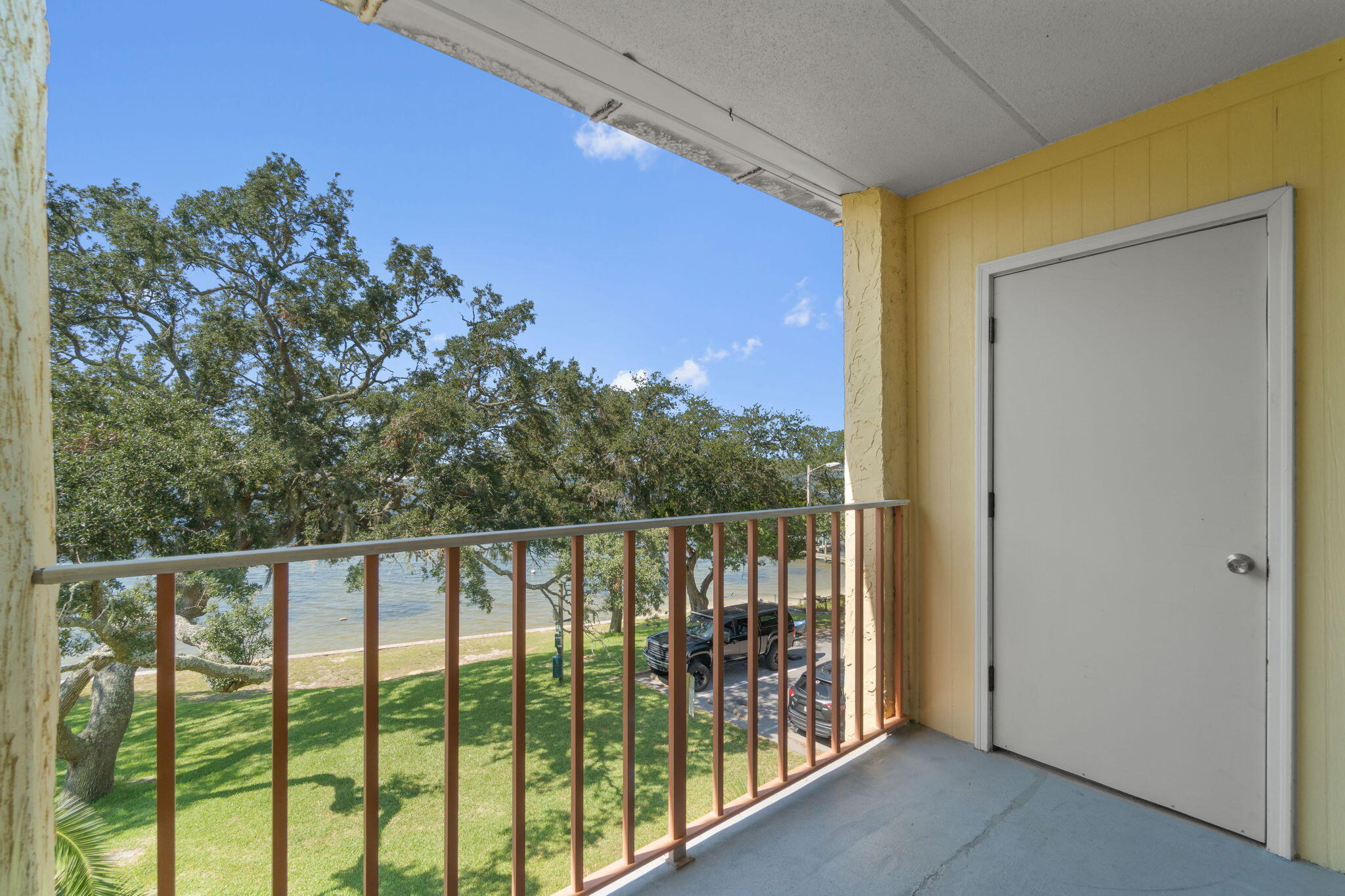 CEDARS CONDO - Residential