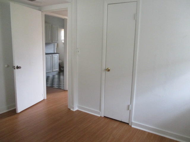 EDGEWATER - Residential Lease