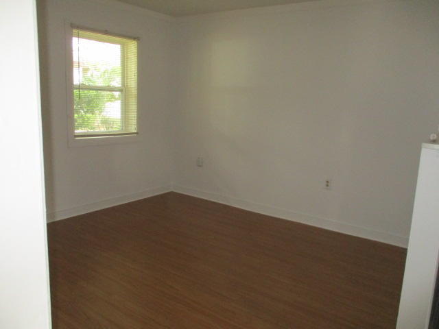 EDGEWATER - Residential Lease