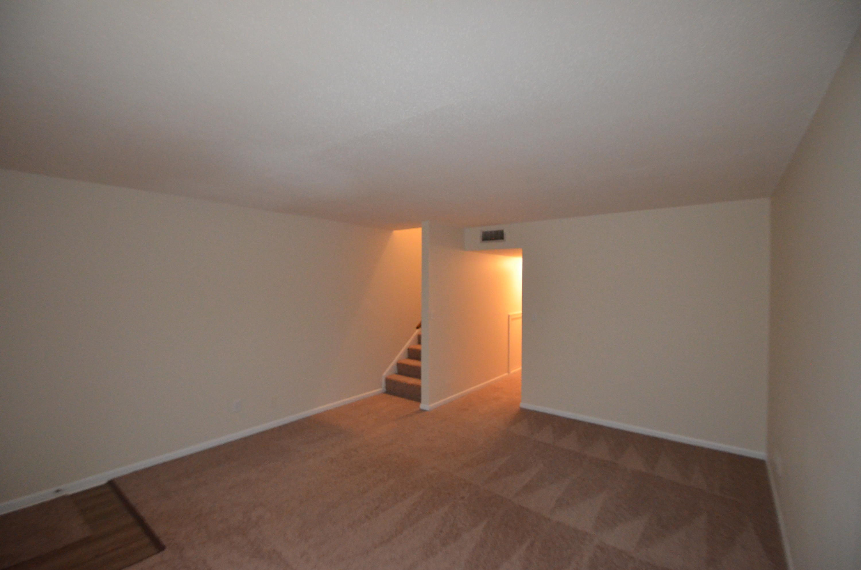 PORT DIXIE COM - Residential Lease