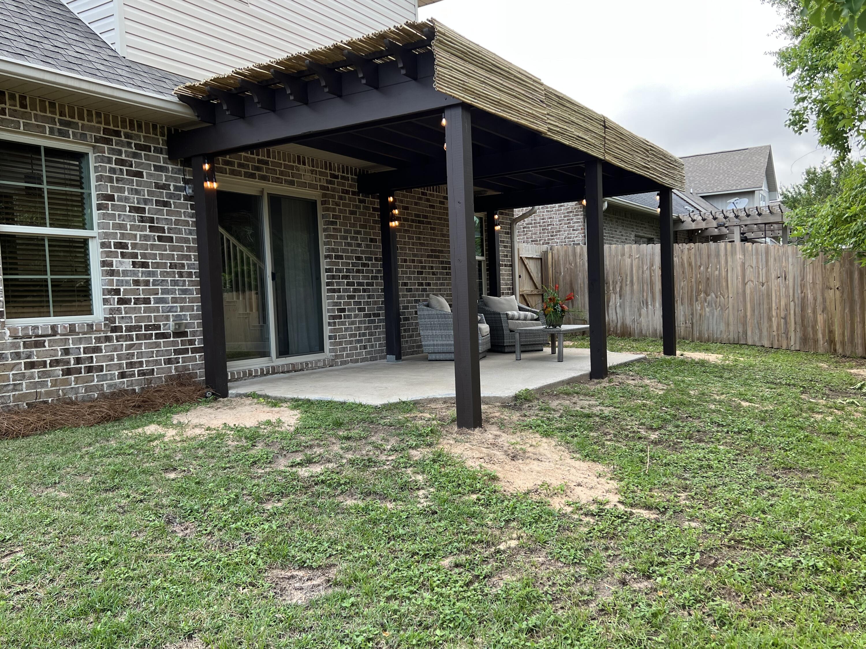 SOUNDSIDE MOORINGS - Residential