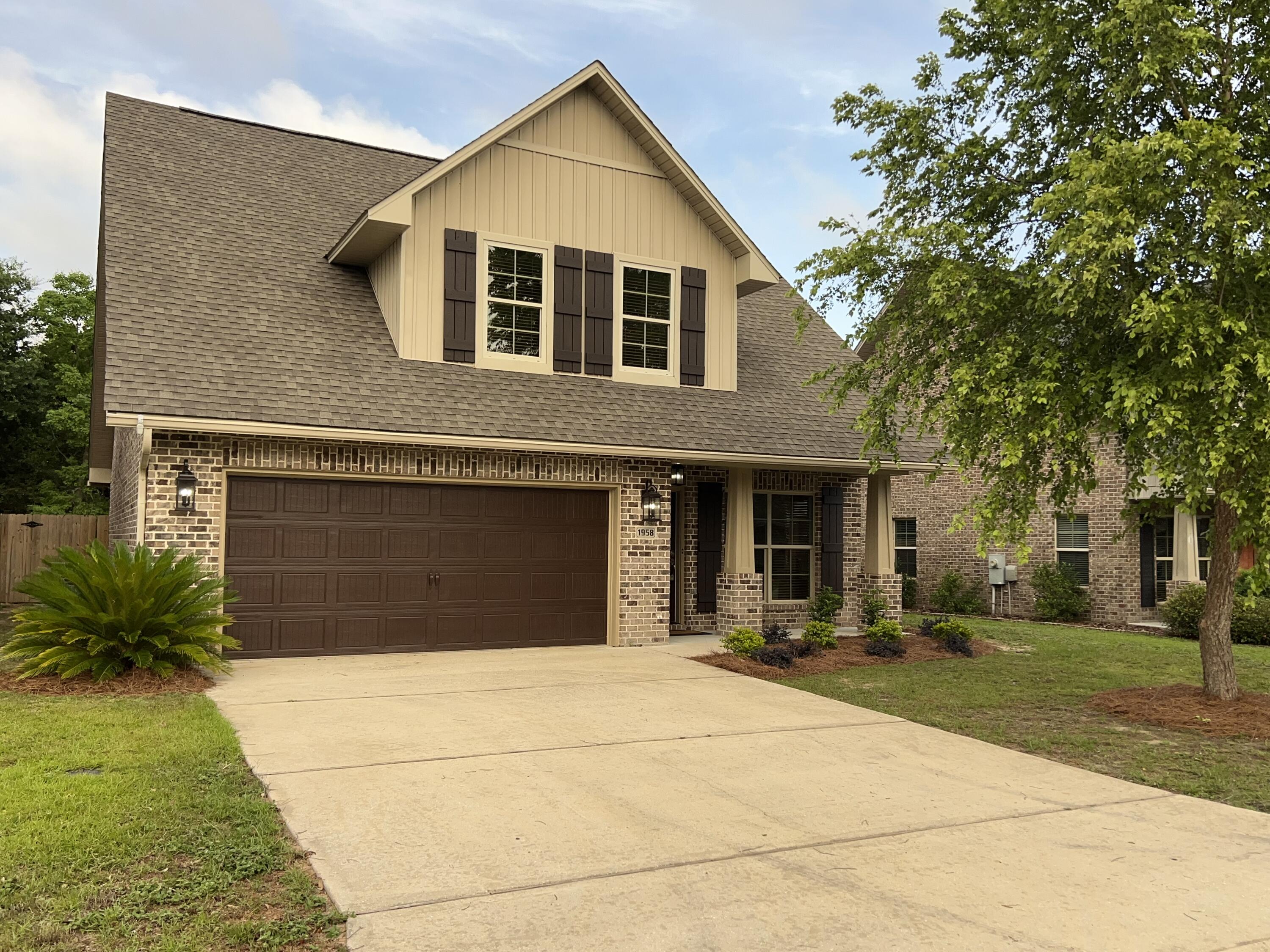 SOUNDSIDE MOORINGS - Residential
