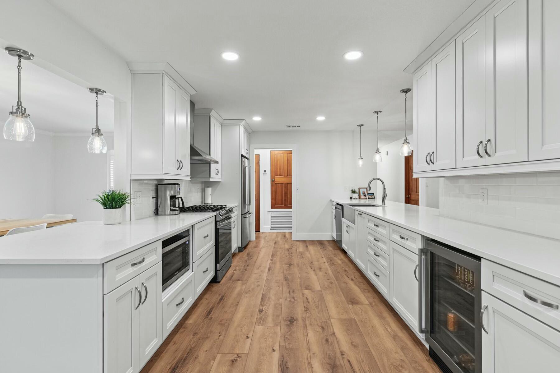 SCOTTSDALE S/D  Lot 12 Blk B - Residential