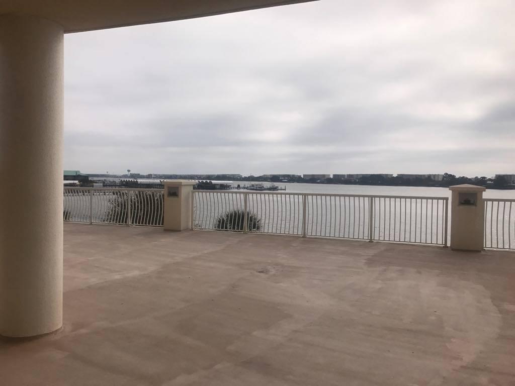 PRESIDIO YACHT CLUB - Residential